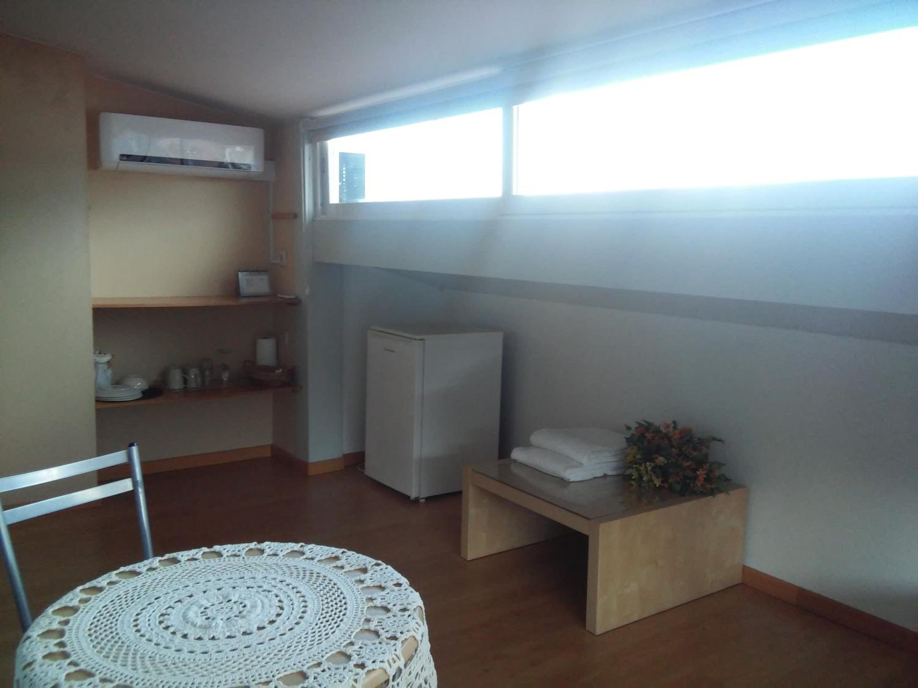 Double or Twin Room with City View - Photo 12