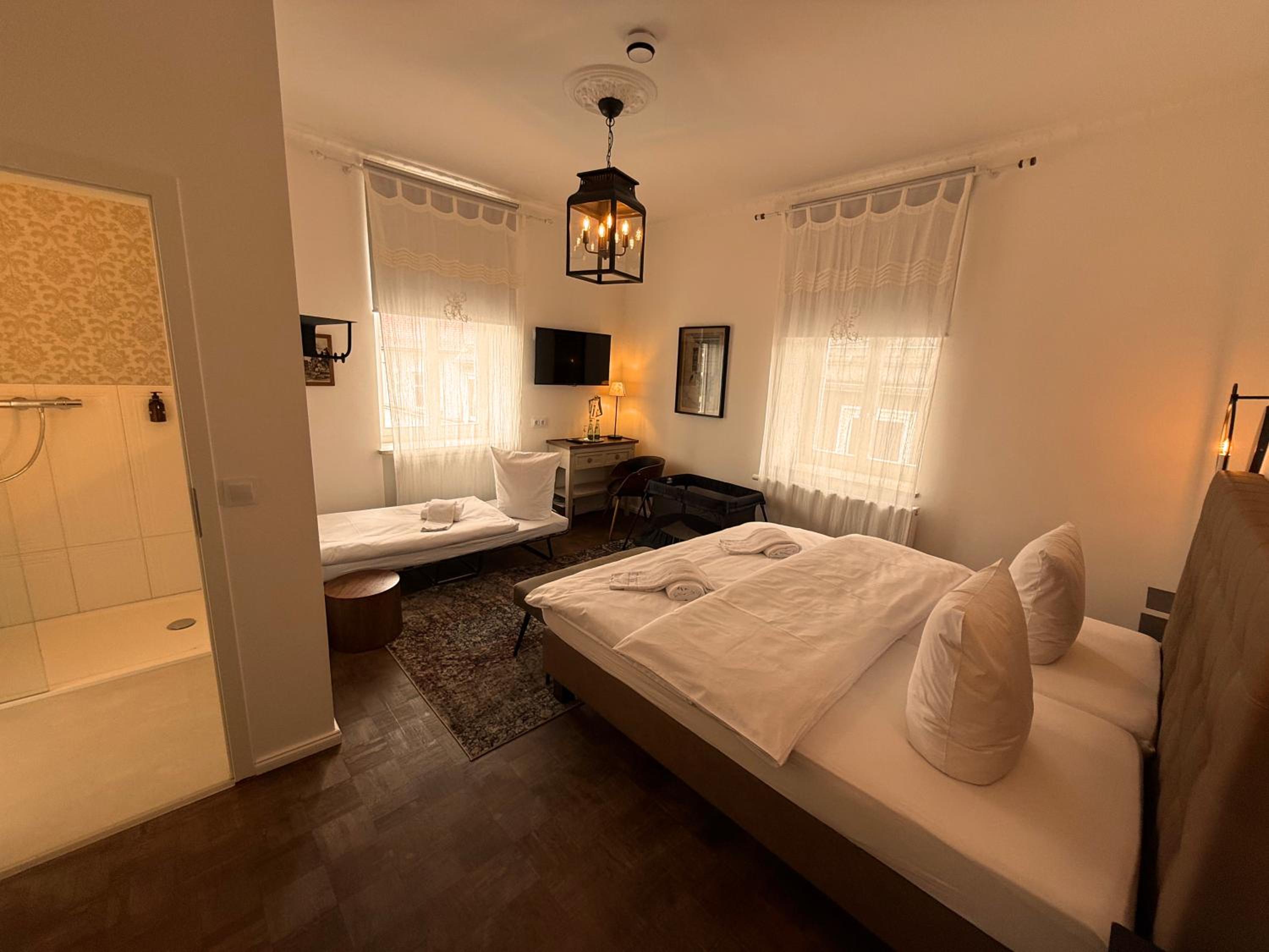 Deluxe Double Room with Extra Bed