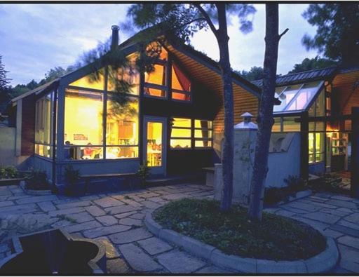 Three-Bedroom House - Photo 1