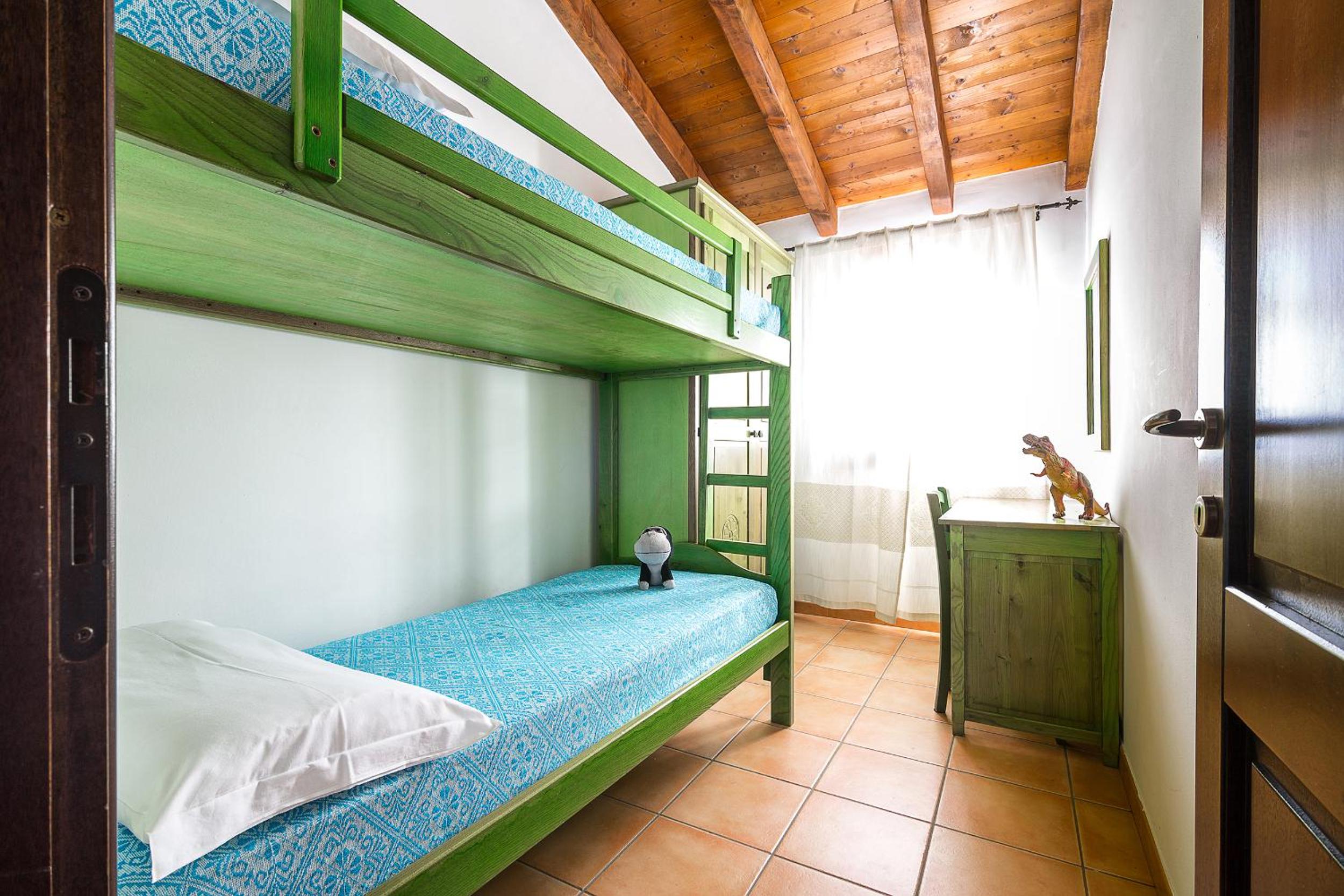Two-Bedroom House photo 3