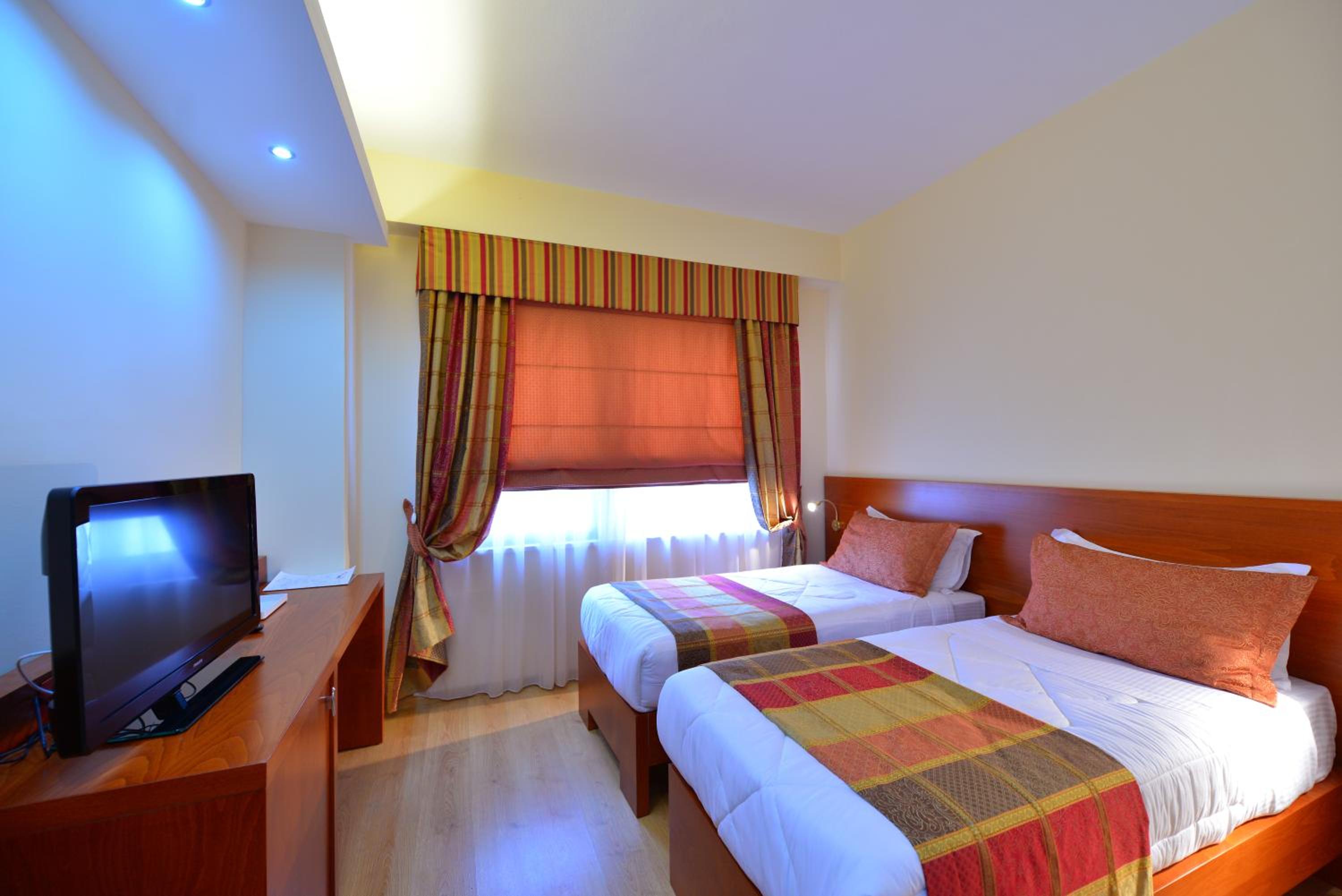 Superior Twin Room photo 1