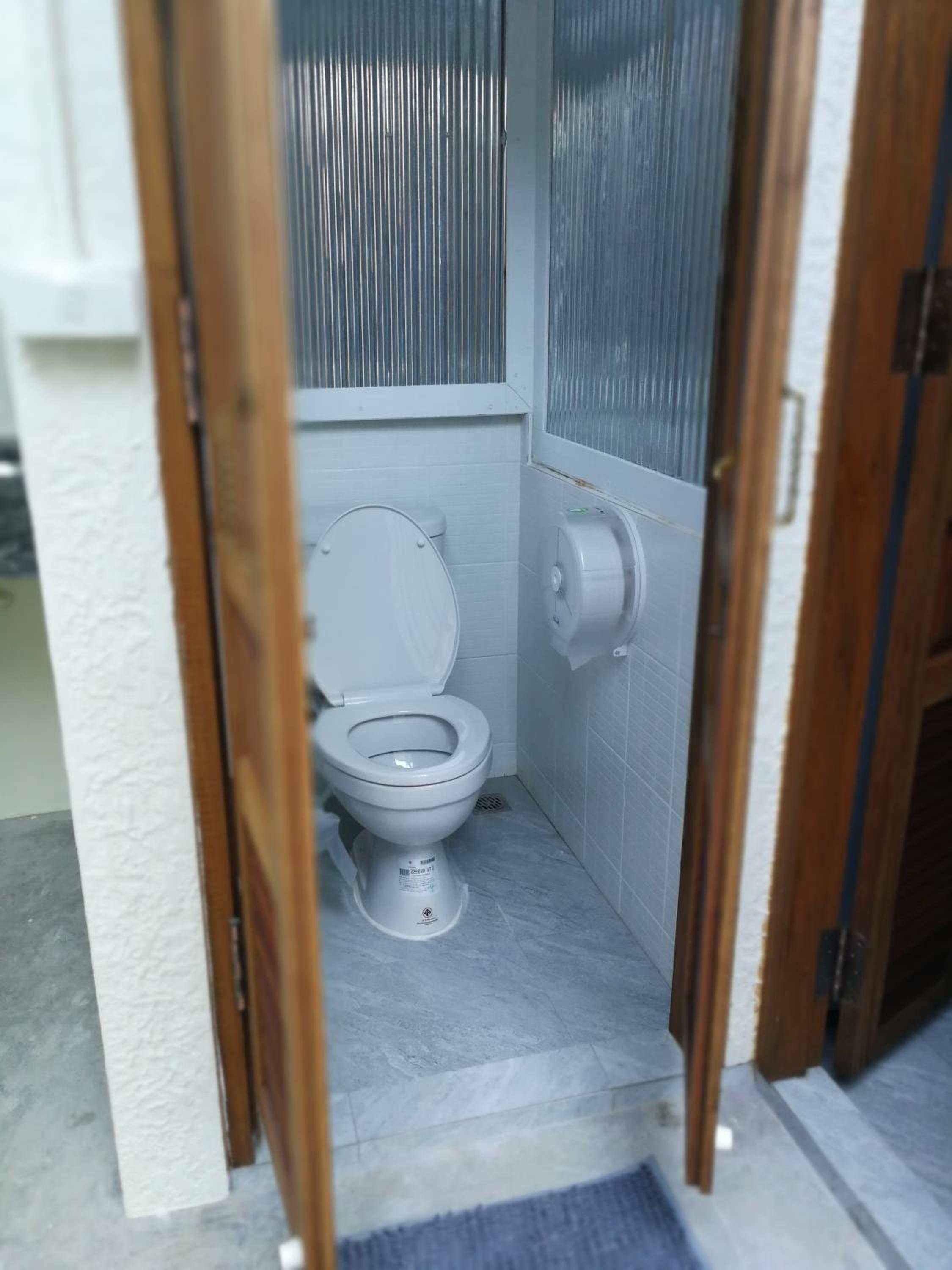 Twin Room with Shared Bathroom photo 3