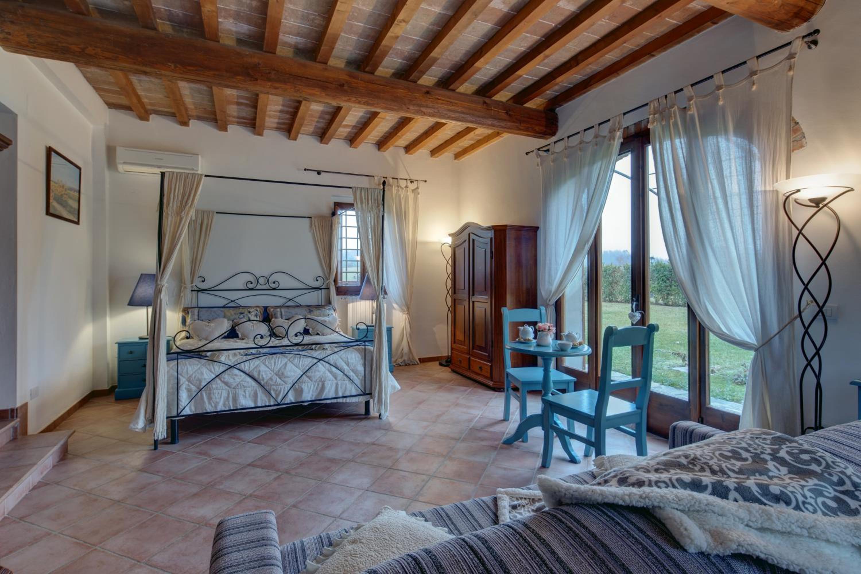 One-Bedroom Suite with Garden View - Photo 1