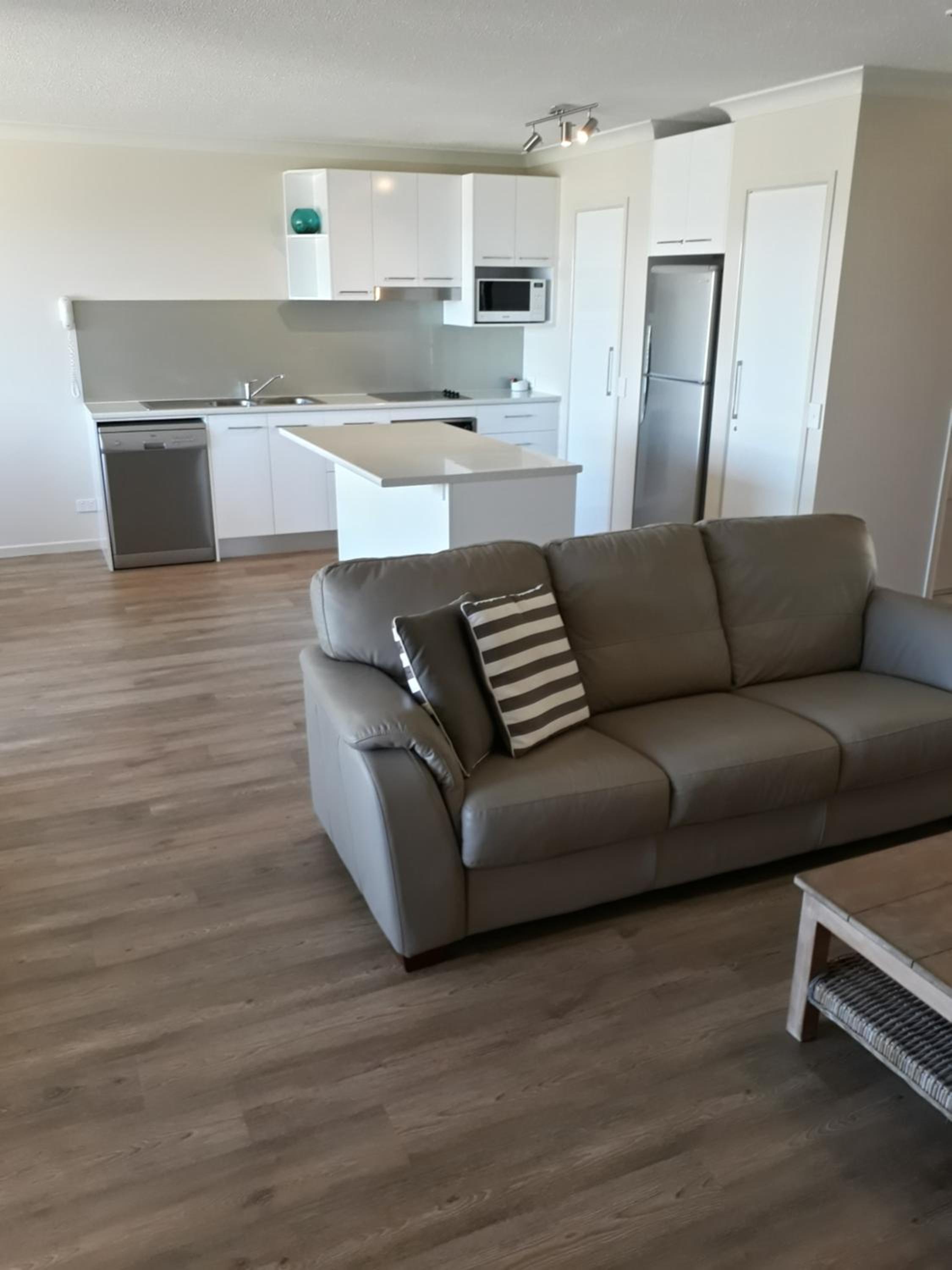 Executive Two-Bedroom Apartment with Ocean View photo 3