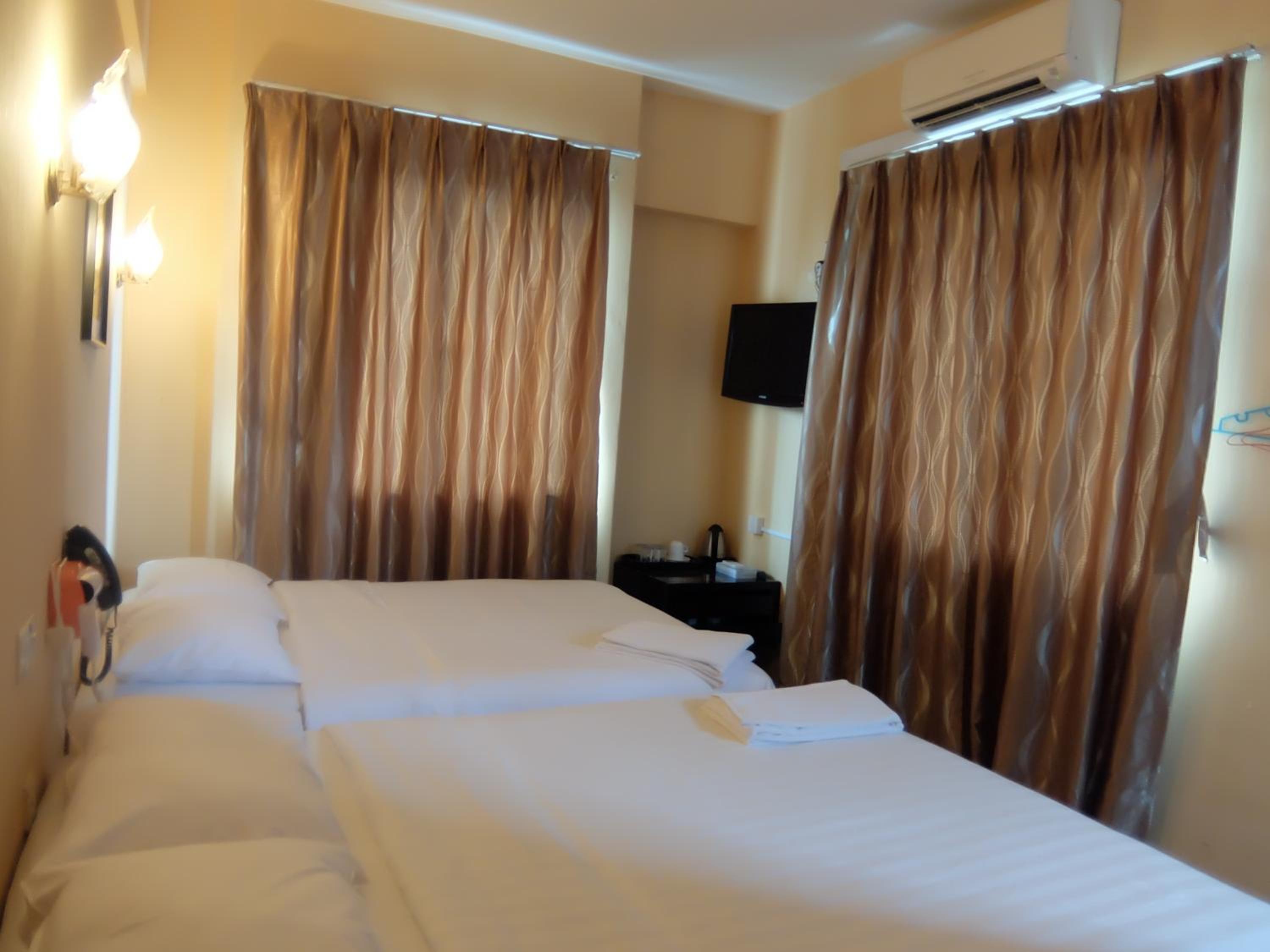 Deluxe Quadruple Room photo 3