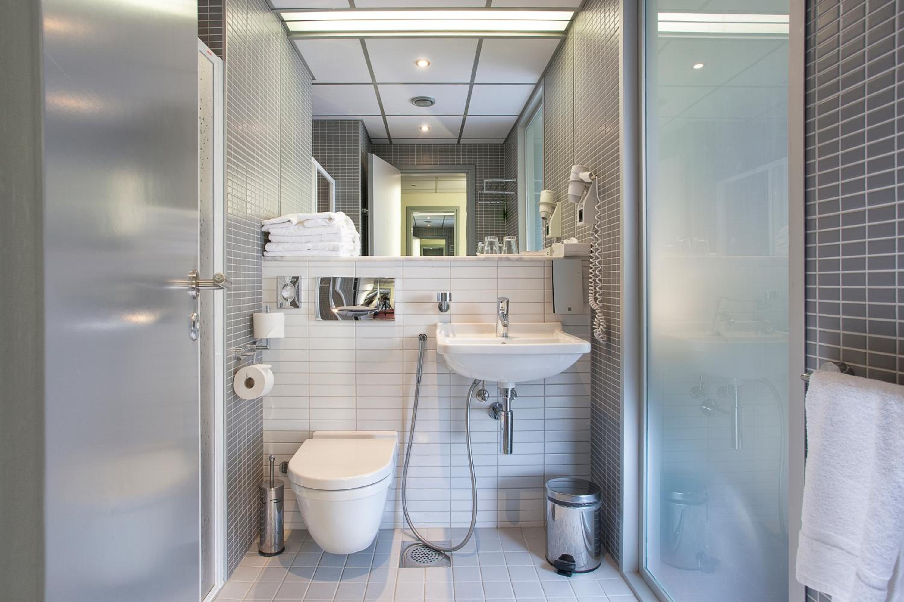 Standard Twin Room with SPA access