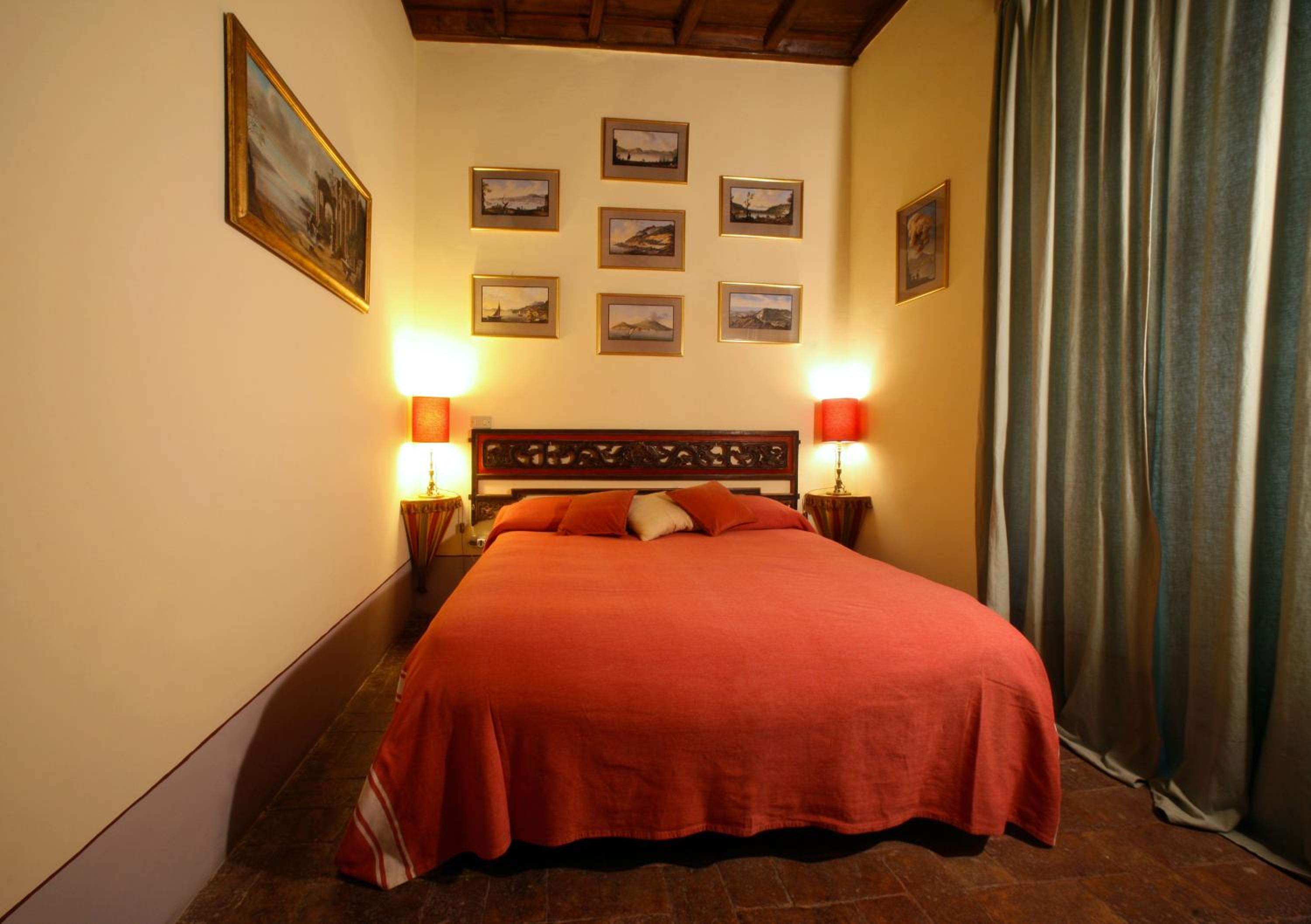 Small Double Room photo 2