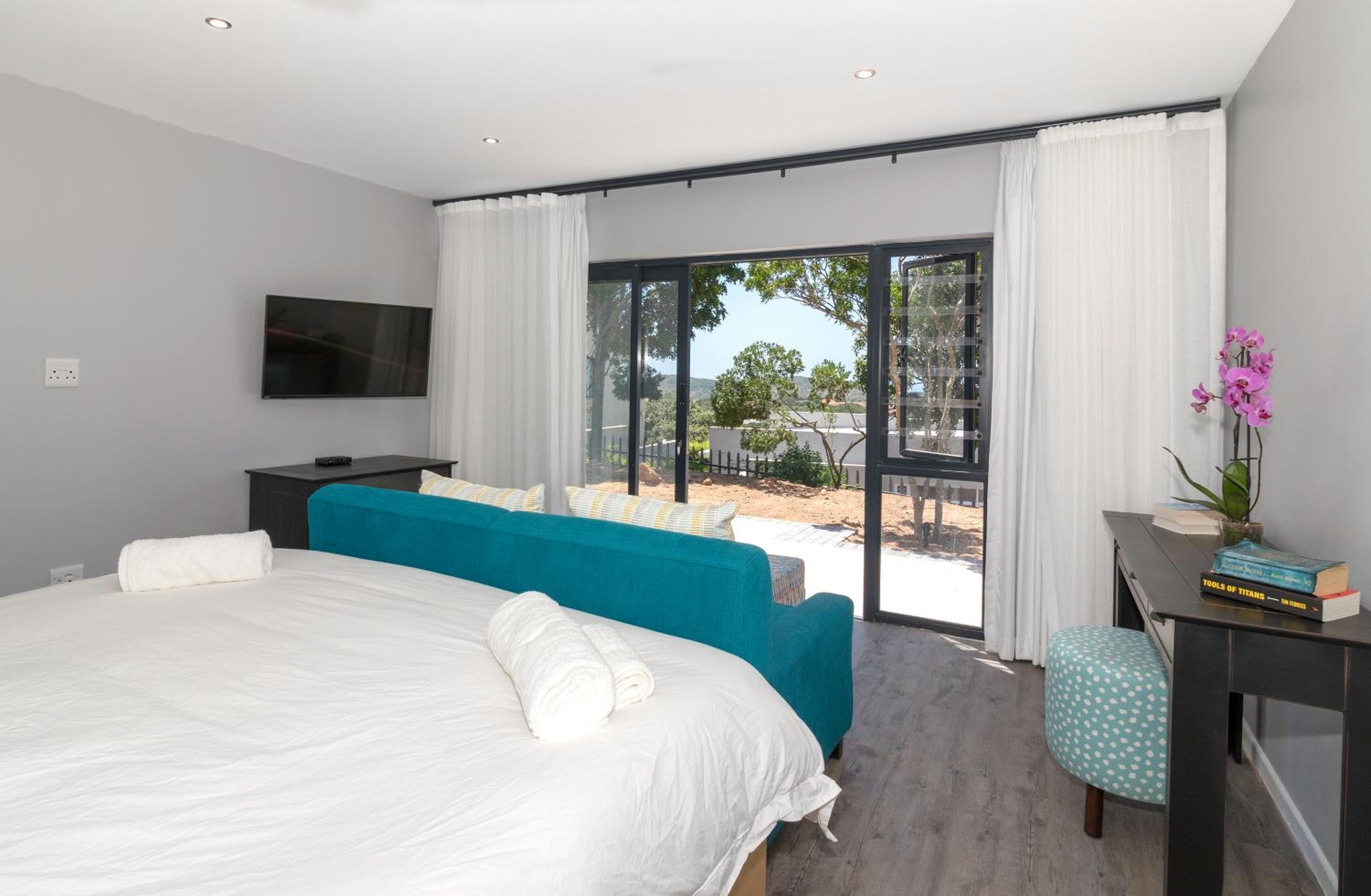 Deluxe Double or Twin Room with Sea View - Photo 6