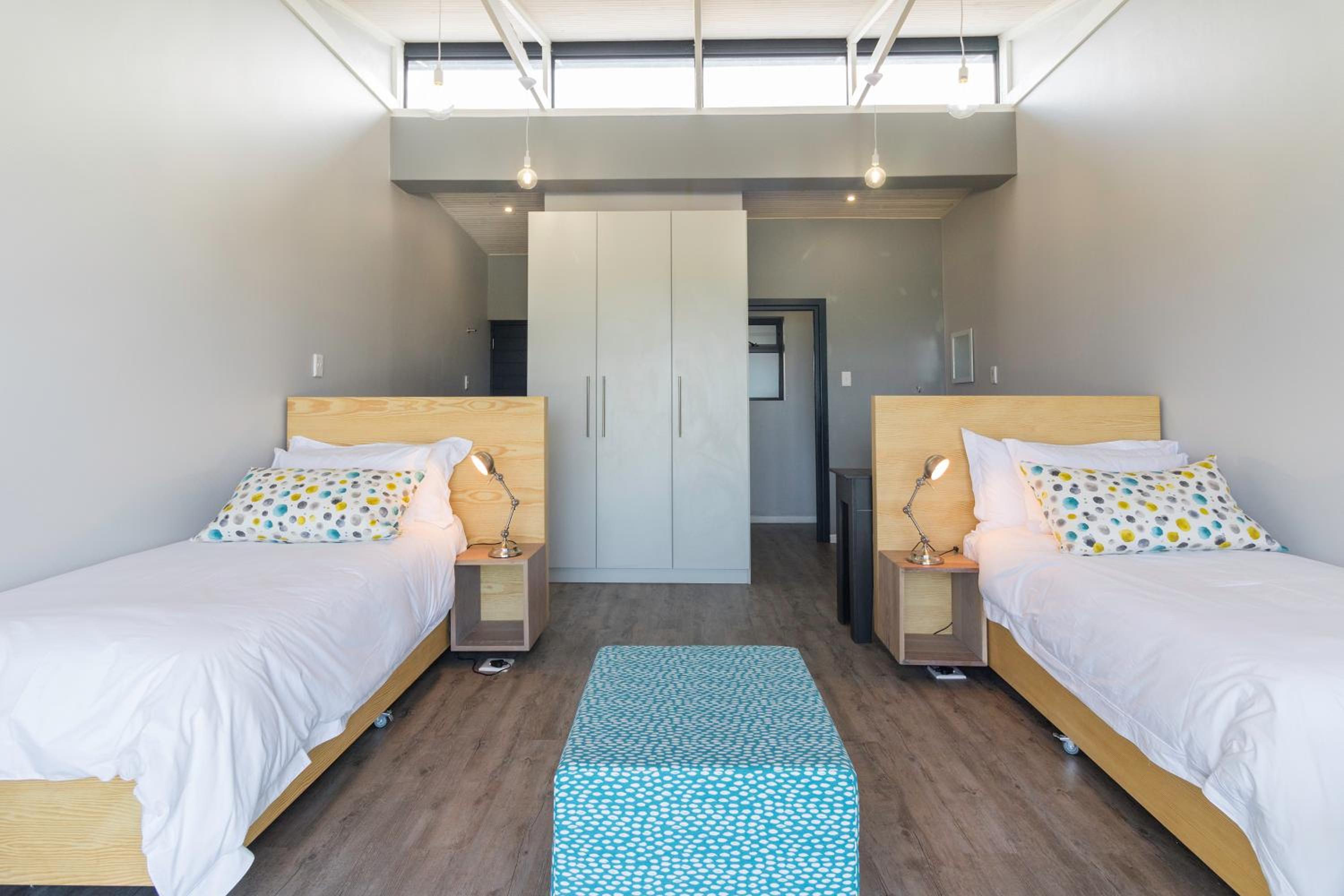 Luxury King Room - Photo 5
