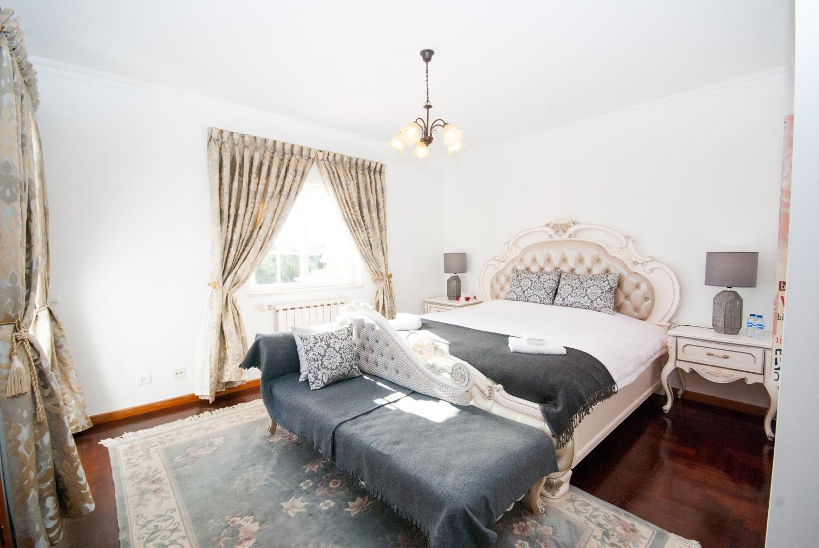 King Suite - Photo 16