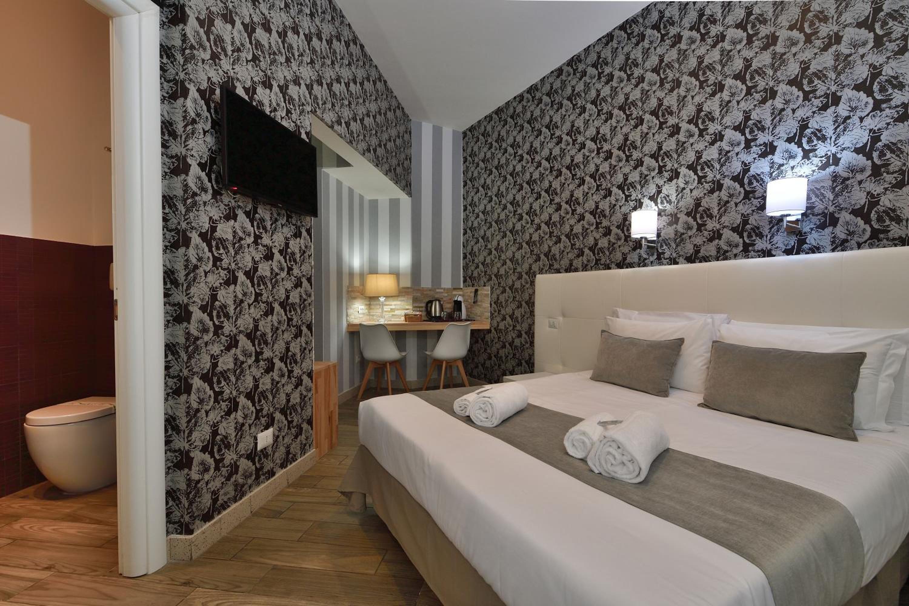 Double or Twin Room photo 2