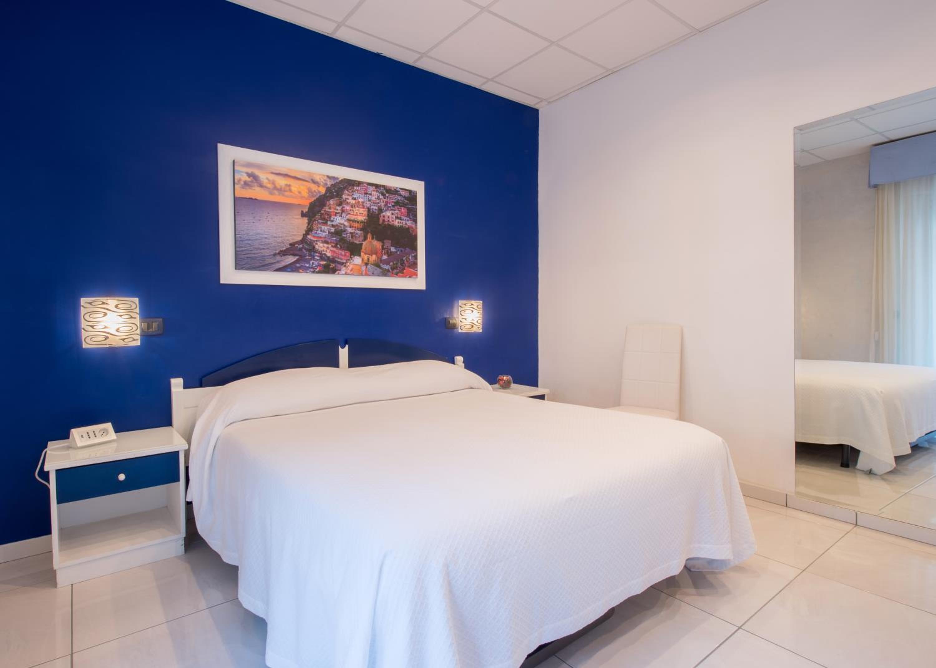 Deluxe Double Room - Photo 1