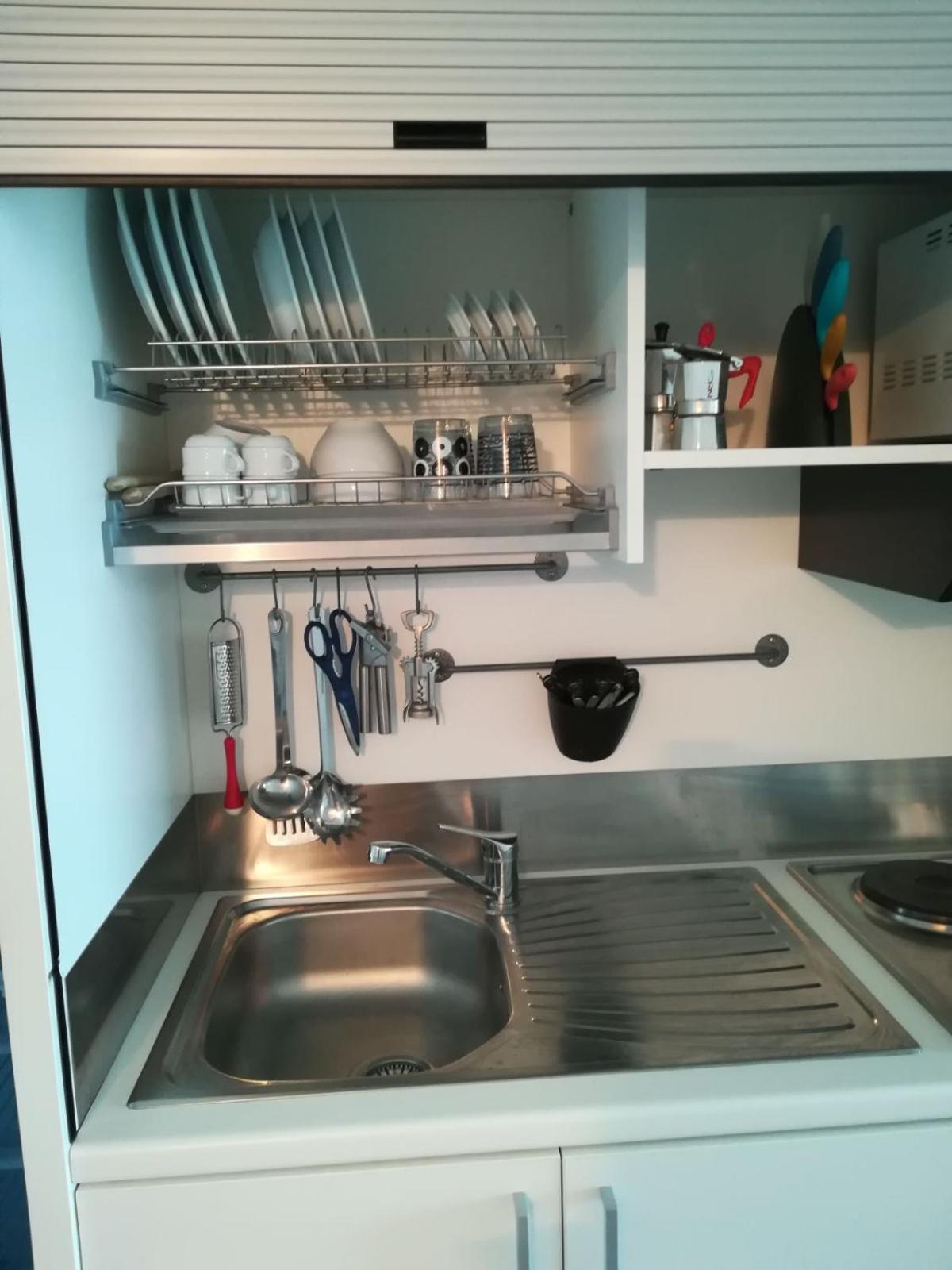 Studio Apartment photo 3
