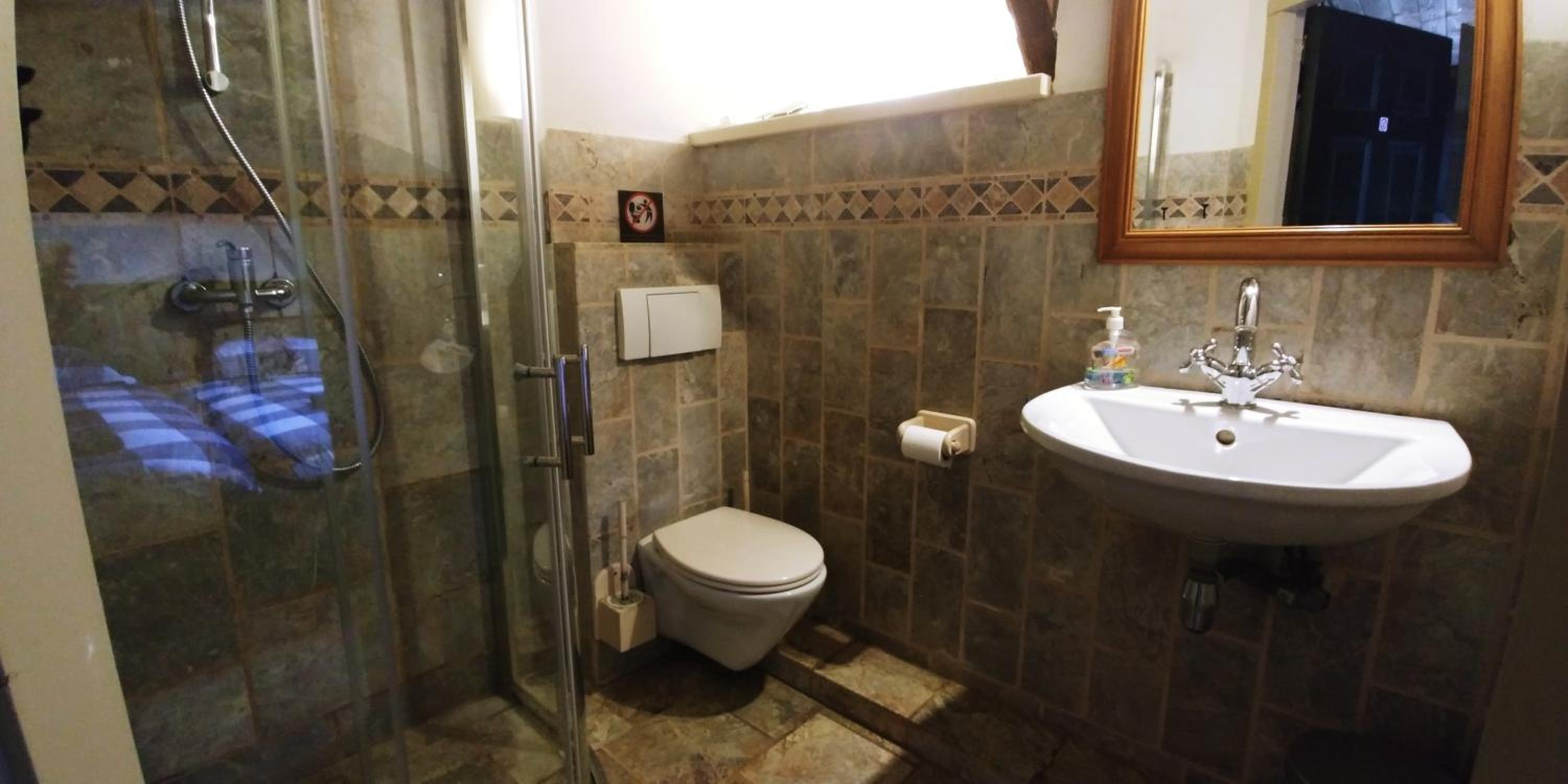 Single Room photo 2