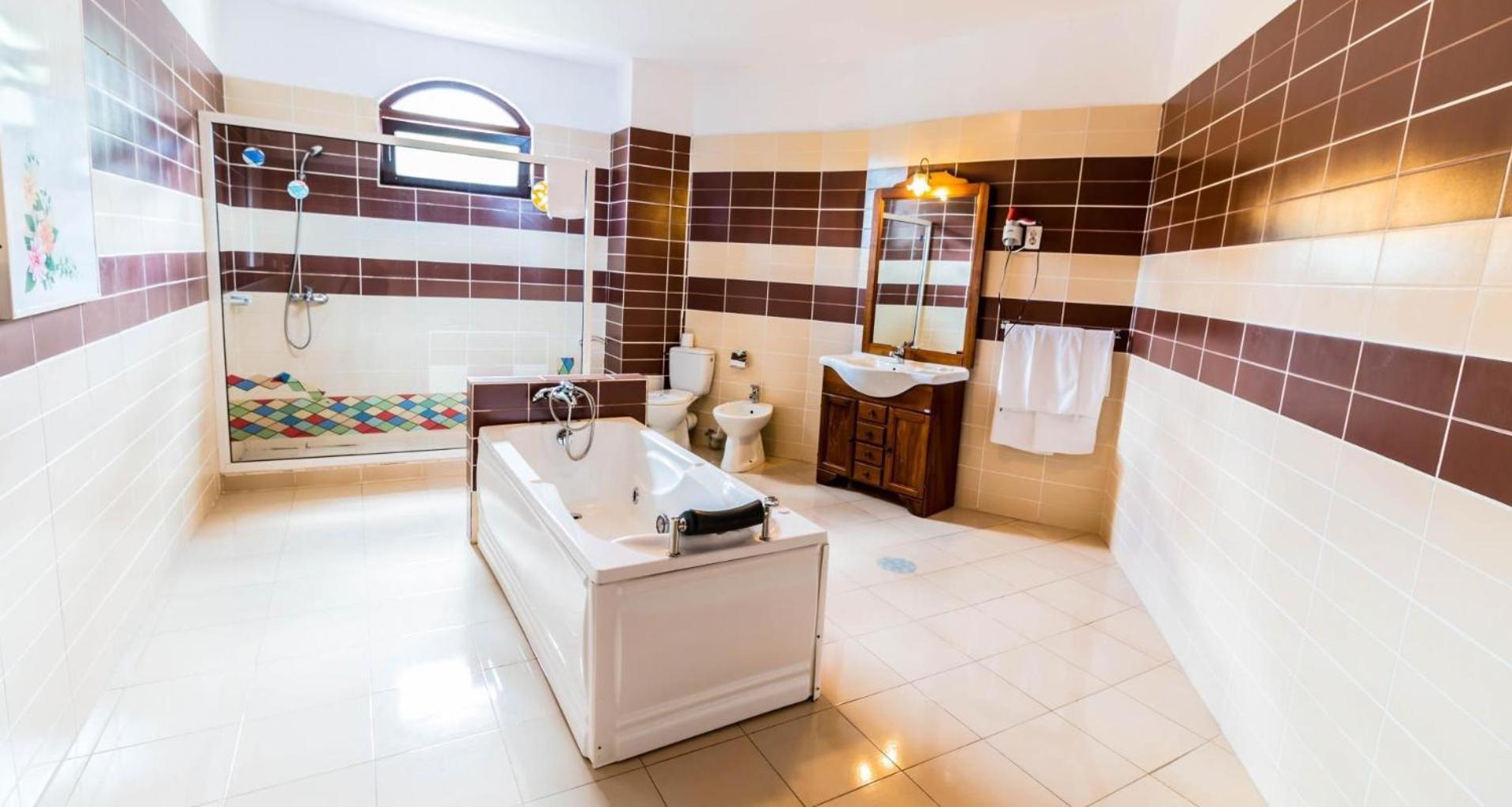 Deluxe Double Room photo 2