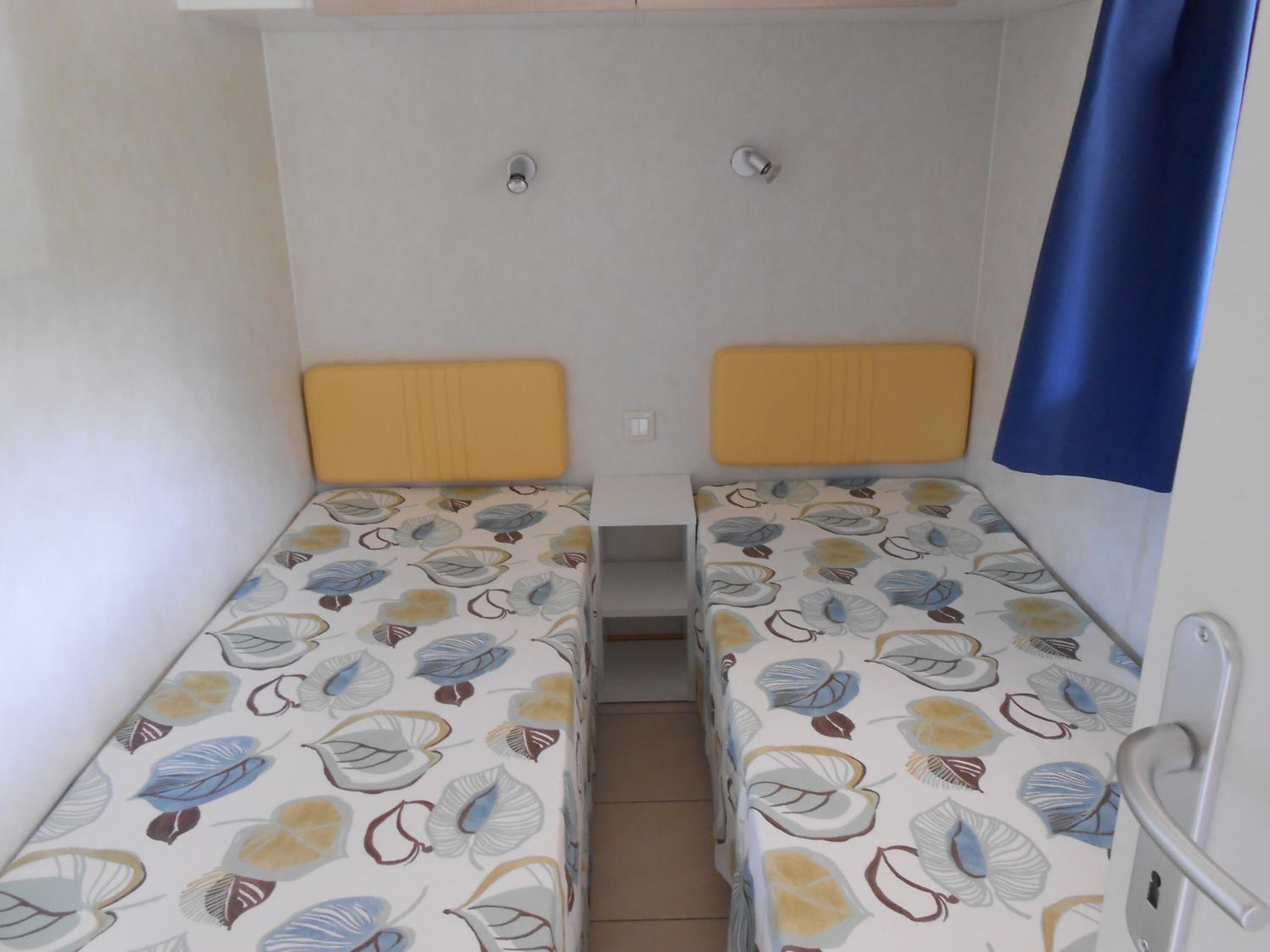 Mobile Home (4 Adults) photo 1
