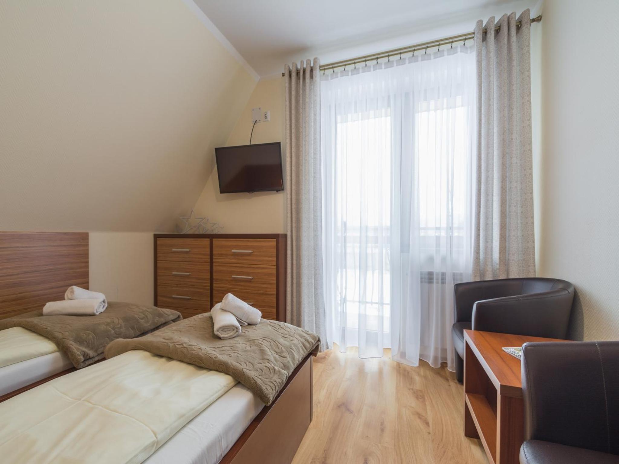 Studio Apartment with Balcony photo 3