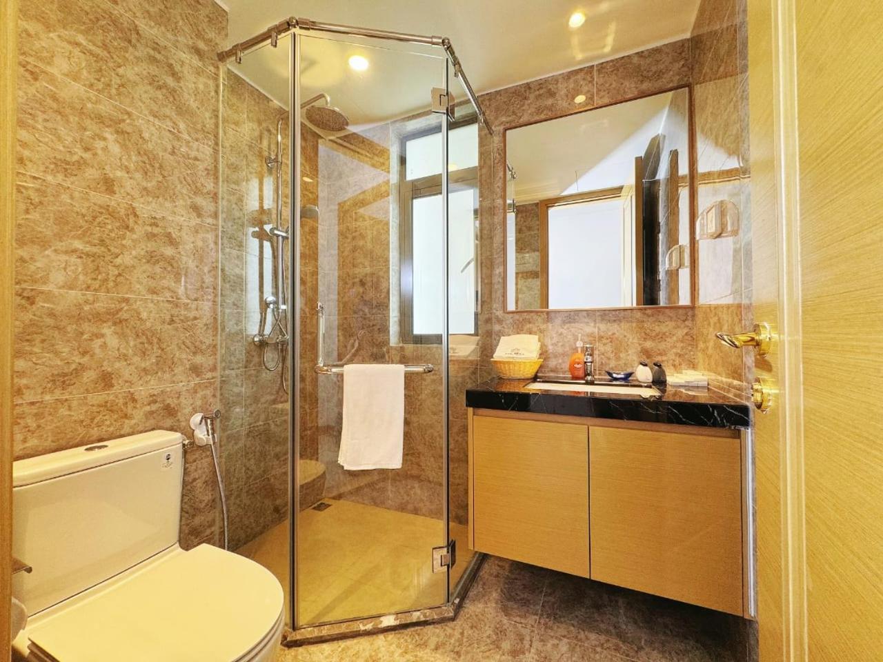 Two-Bedroom Apartment with Sea View