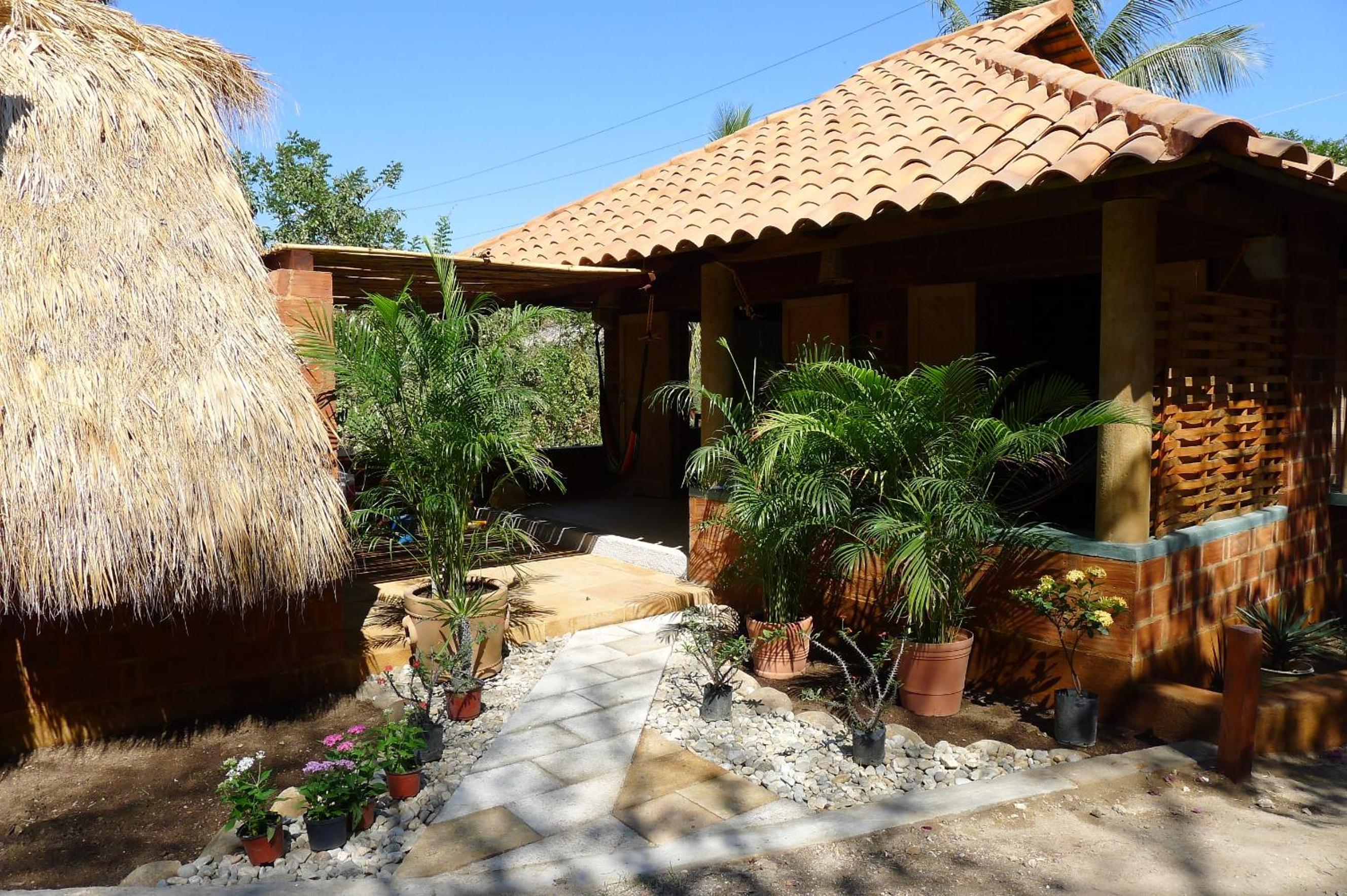 Deluxe Double or Twin Room with Garden View photo 3
