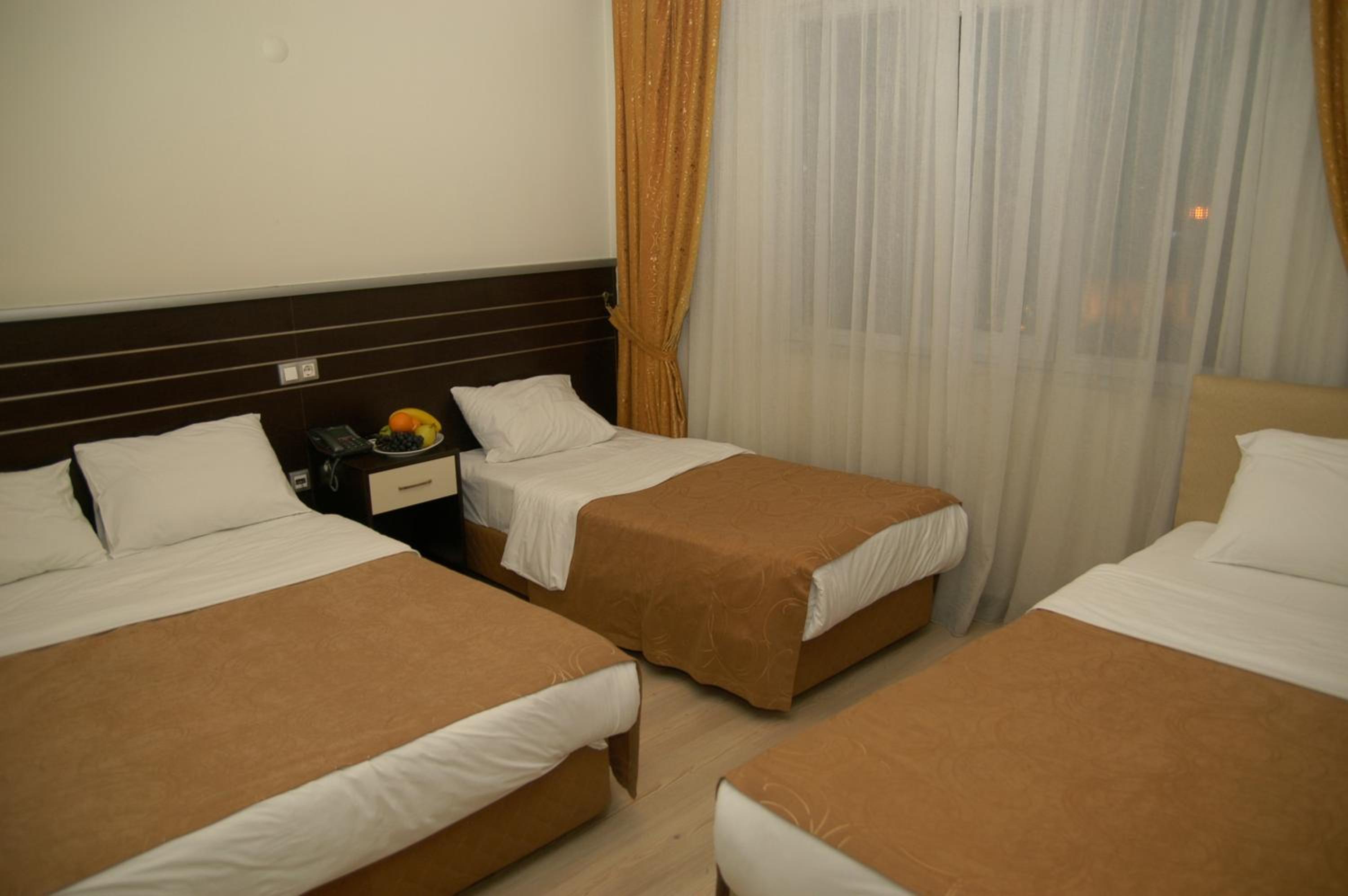 Budget Triple Room photo 2