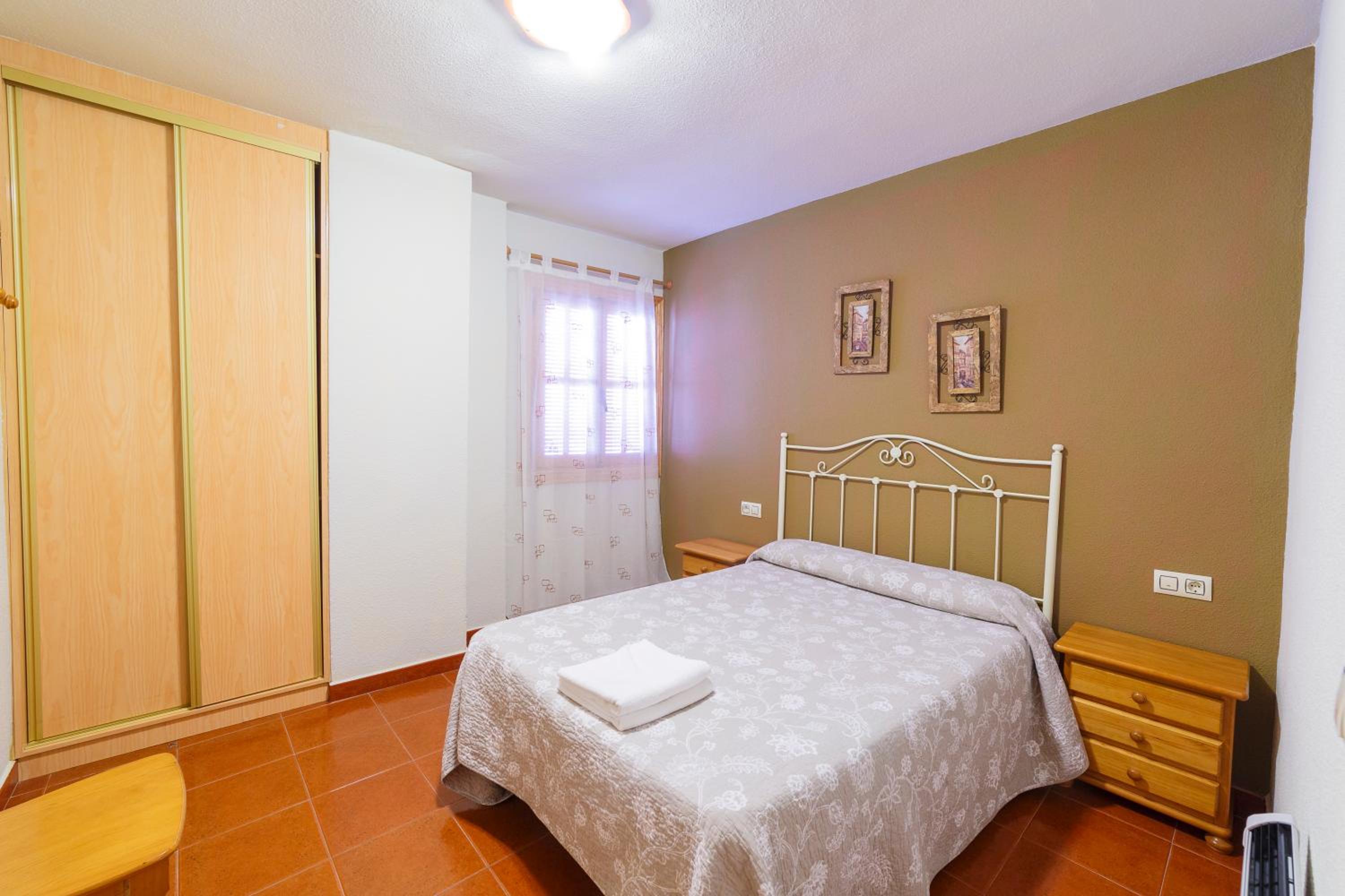 Two-Bedroom Apartment (6 Adults) photo 3