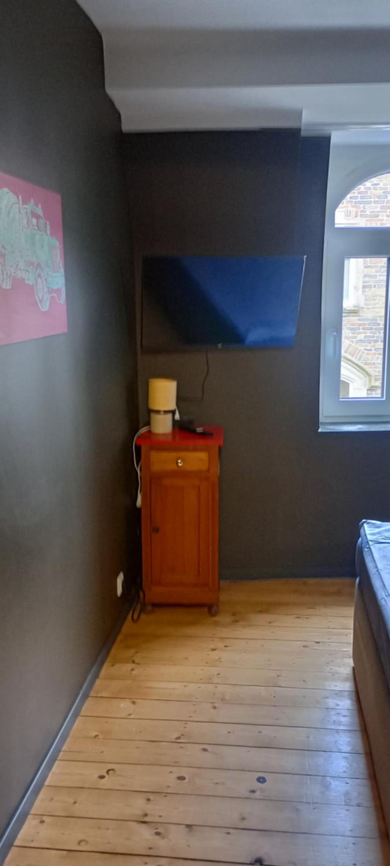 Studio with Mountain View
