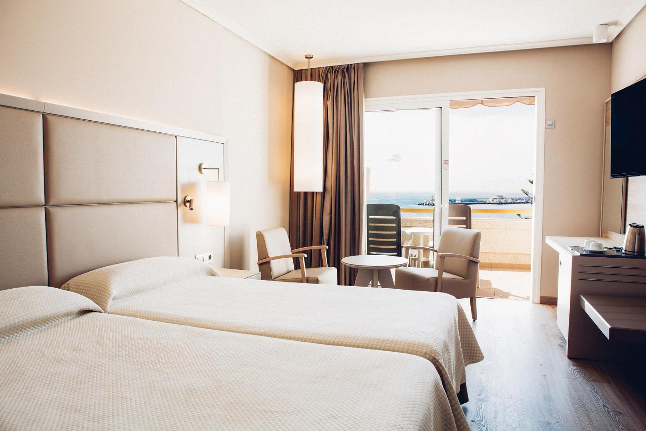 Single Room with Sea View and / or pool view