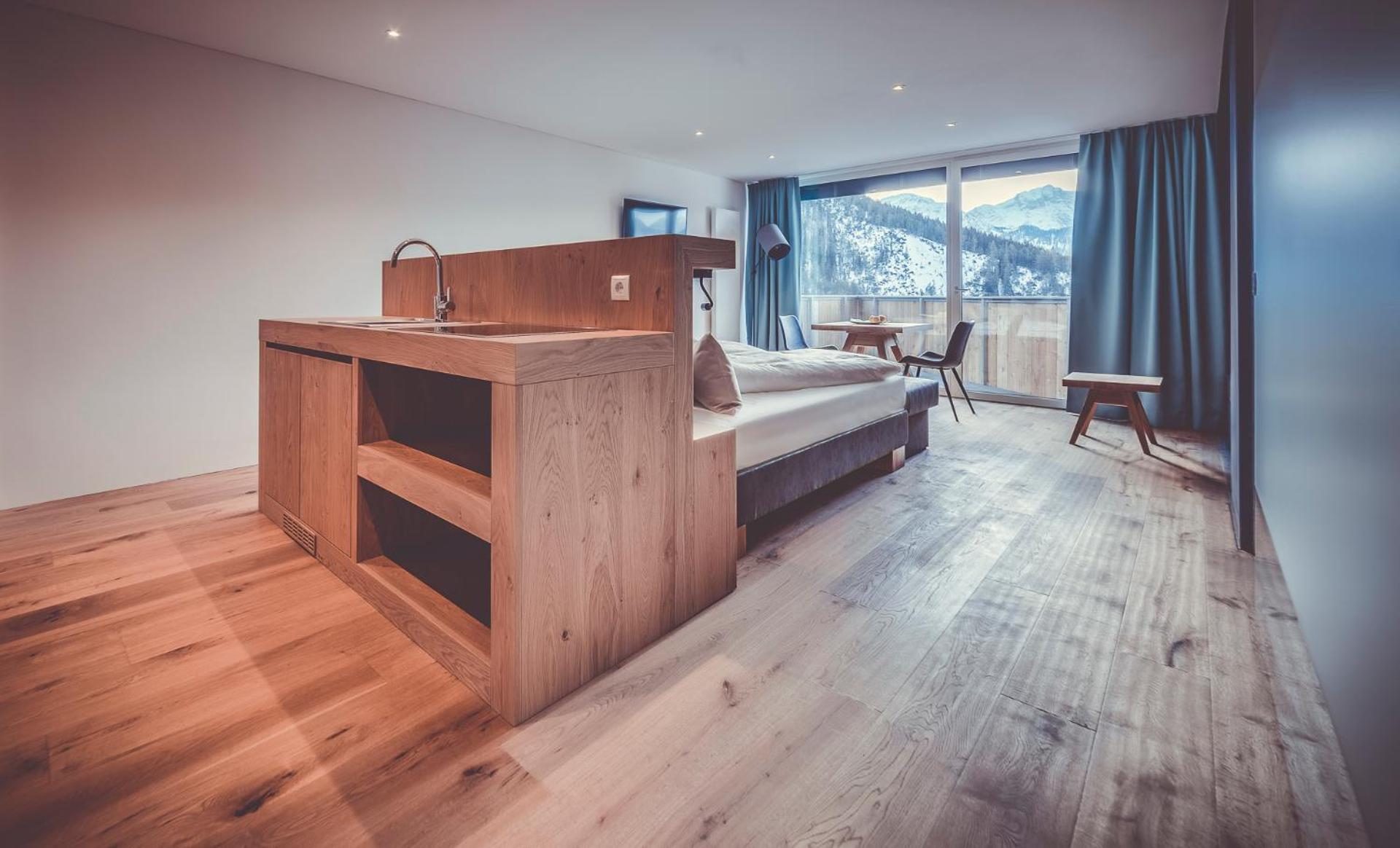 Junior Suite with Terrace and Forest View