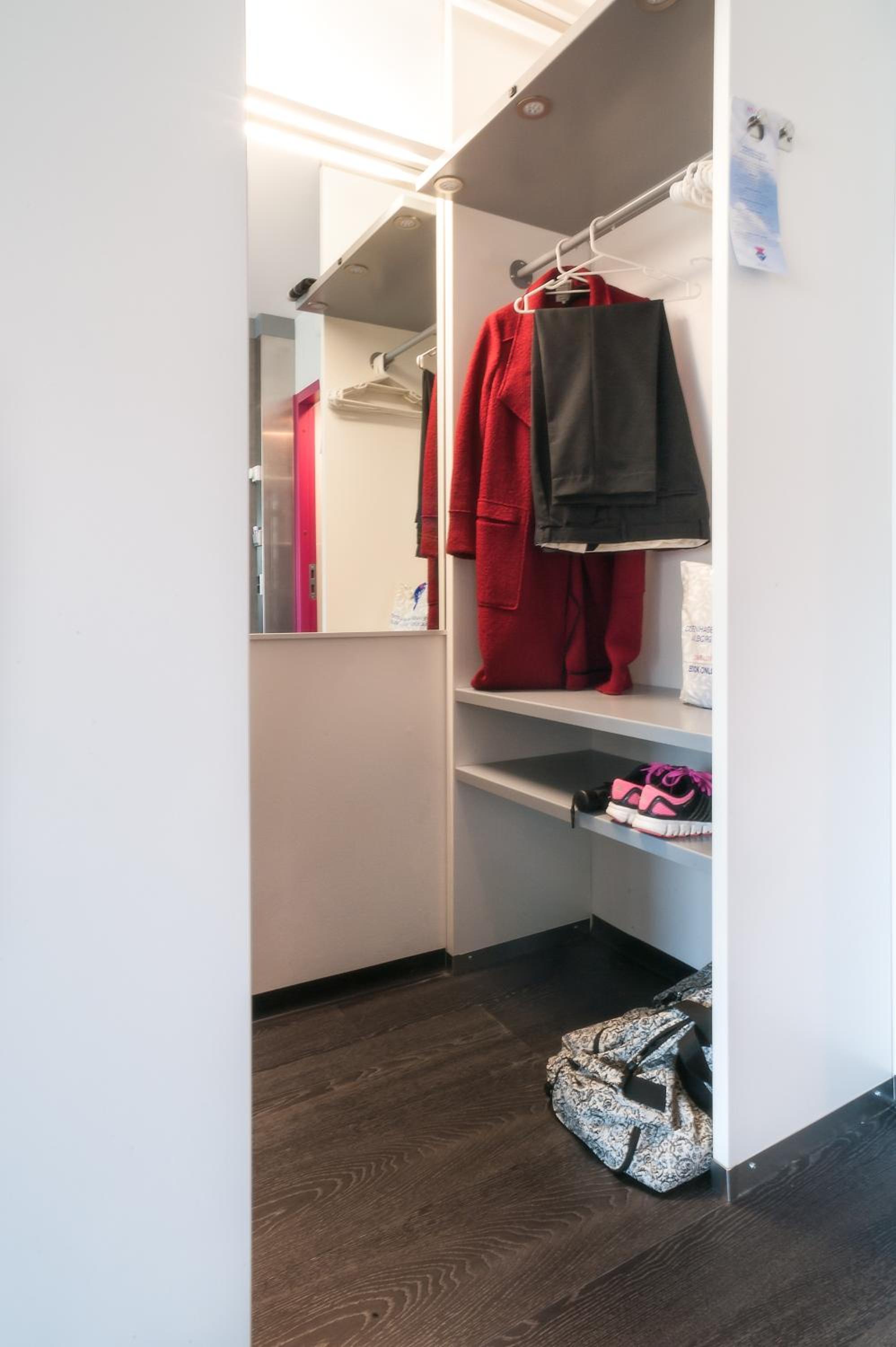 2 Room Apartment - Photo 8