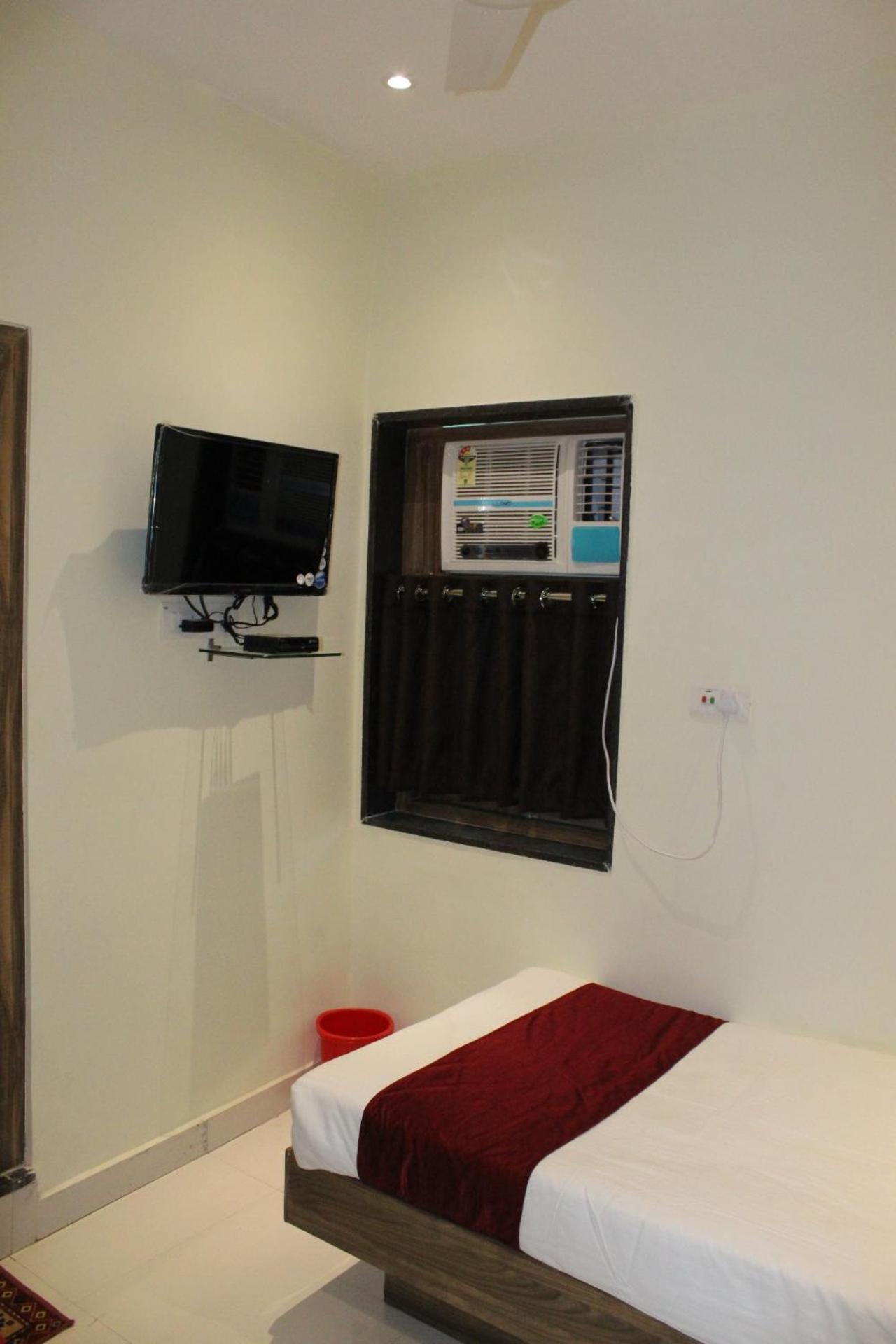 Deluxe Single Room photo 3