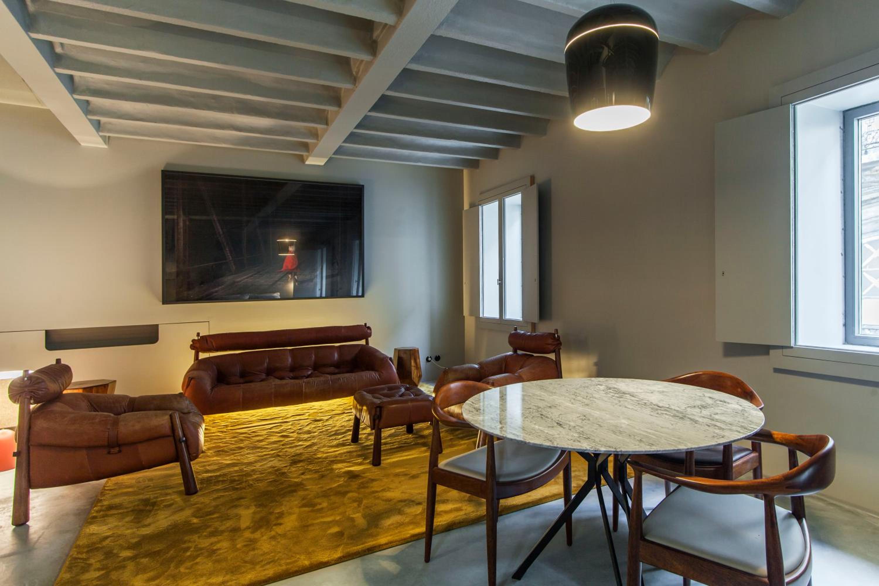 Superior Loft thumbnail 5