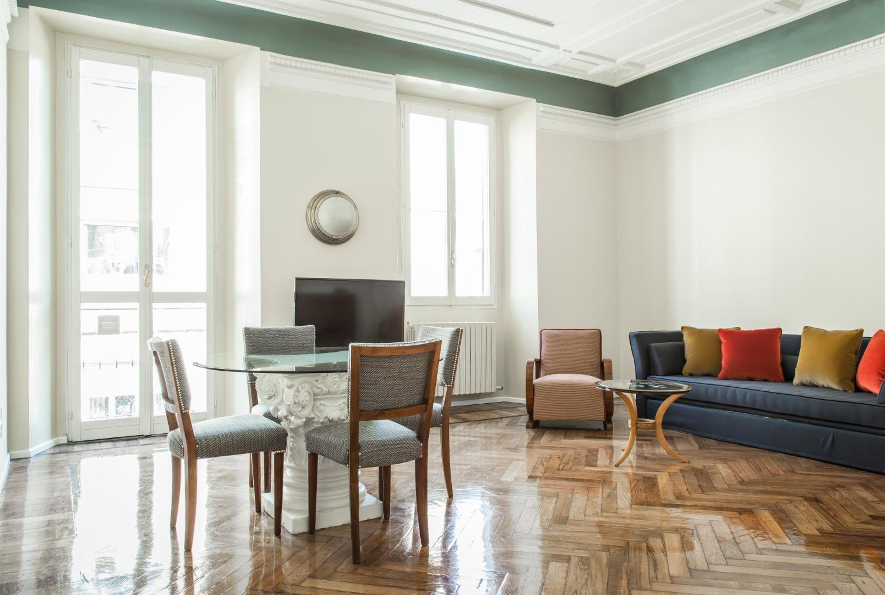 One Bedroom Apartment - Via Pontaccio 17