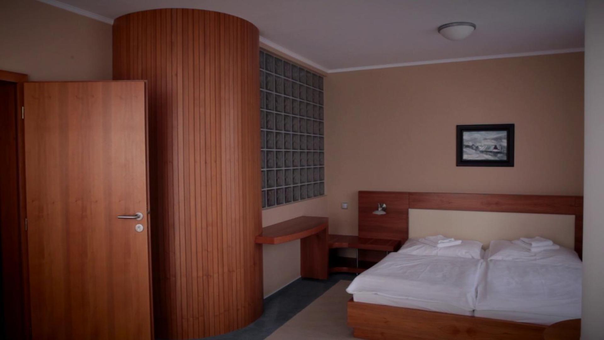 Suite (2 Adults) photo 2