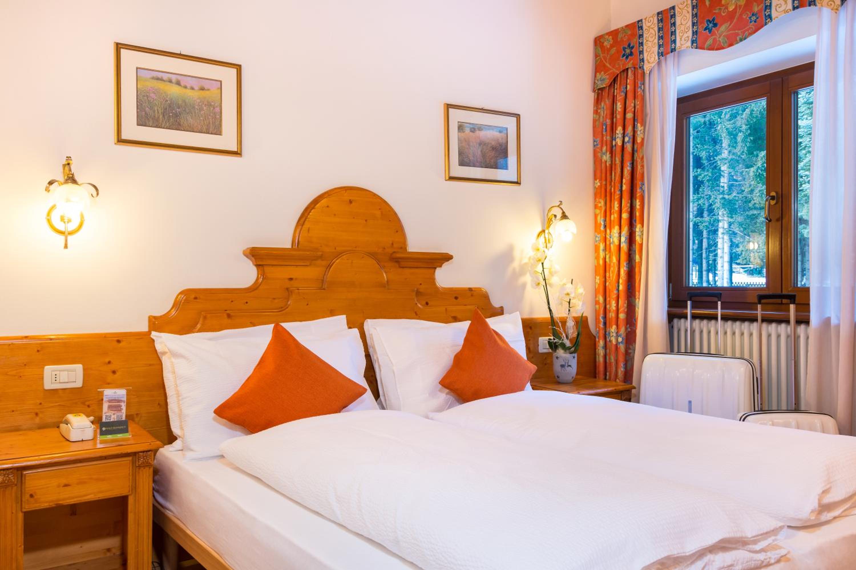 Basic Double or Twin Room - Photo 1