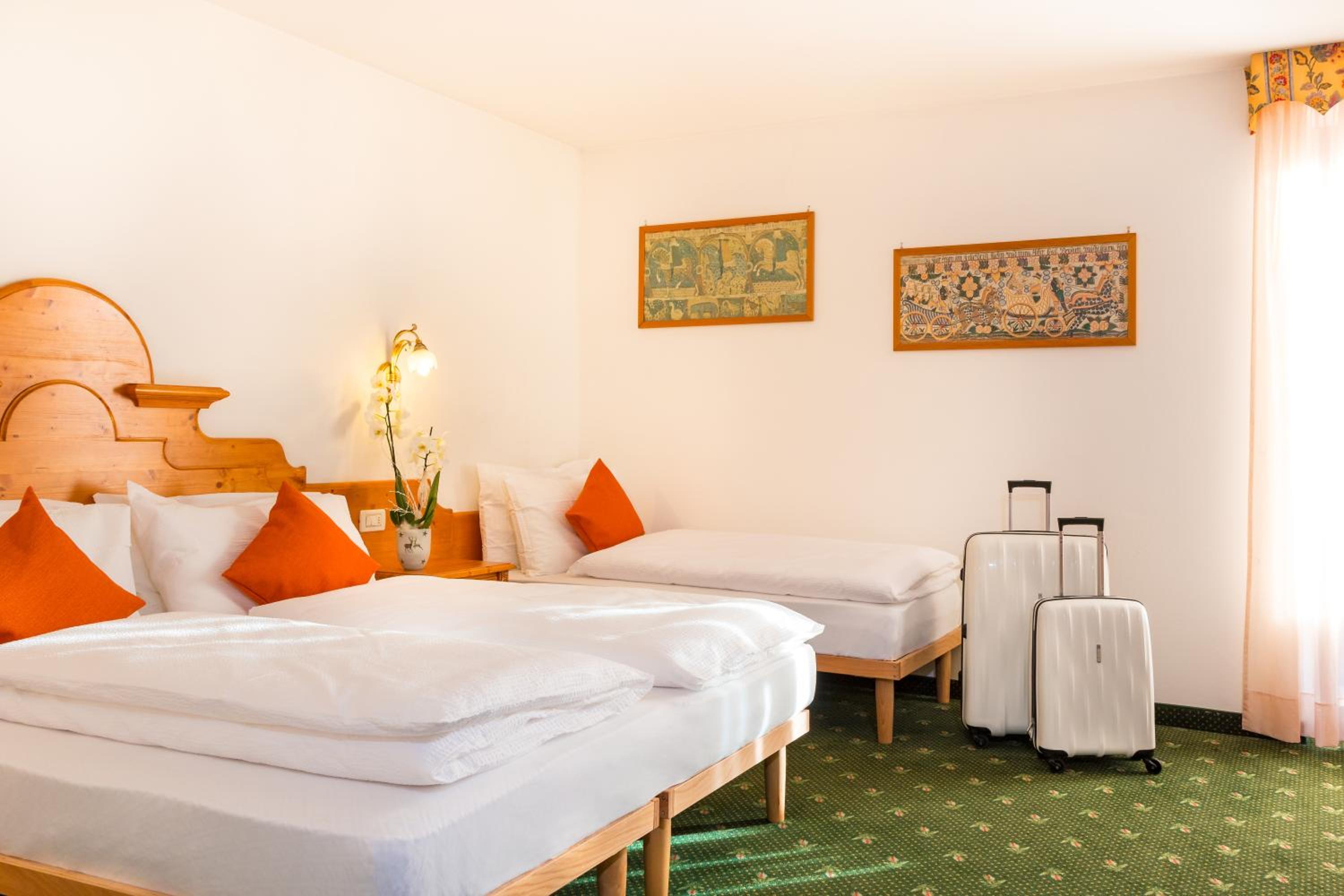 Standard Triple Room - Photo 2