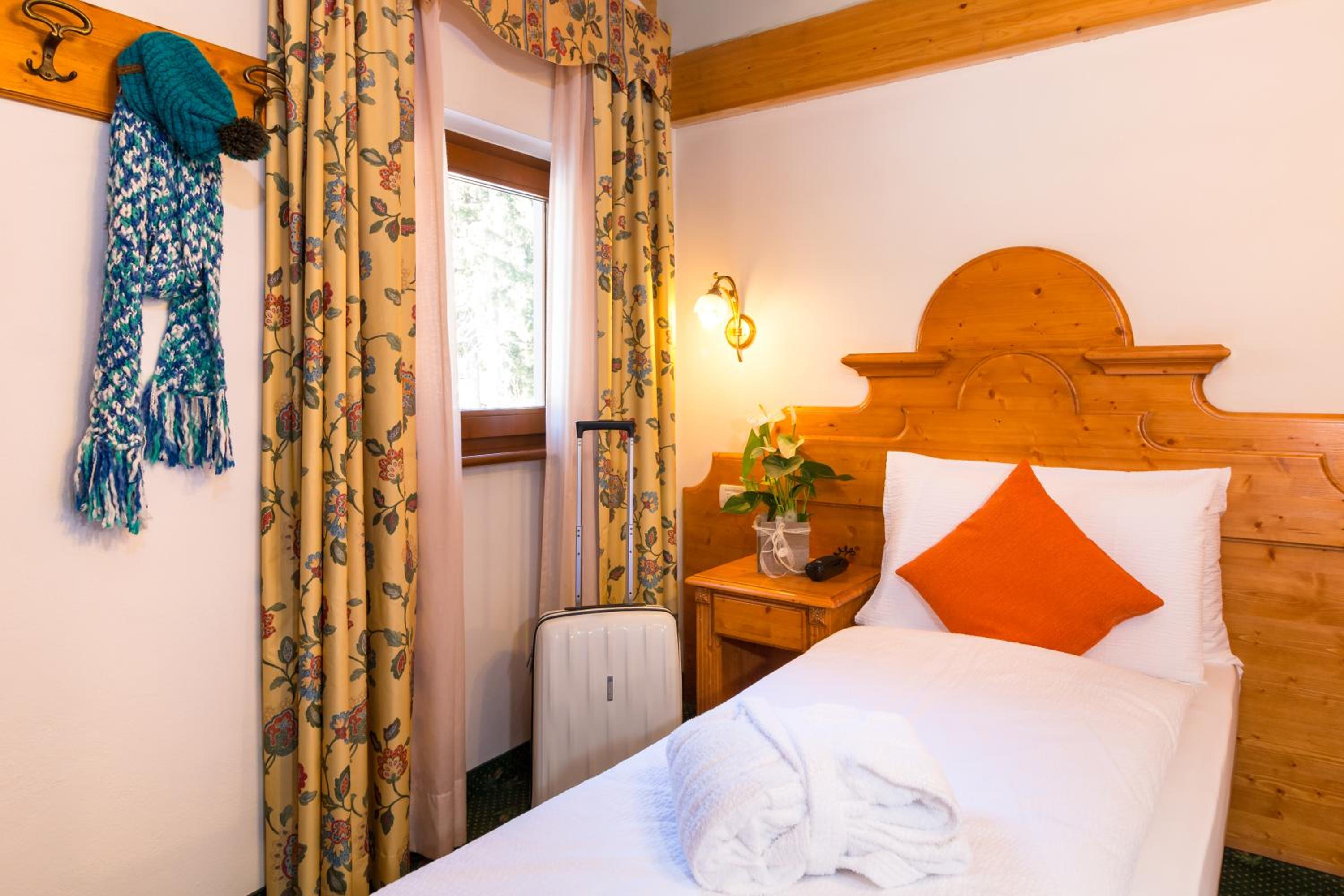 Standard Single Room photo 3