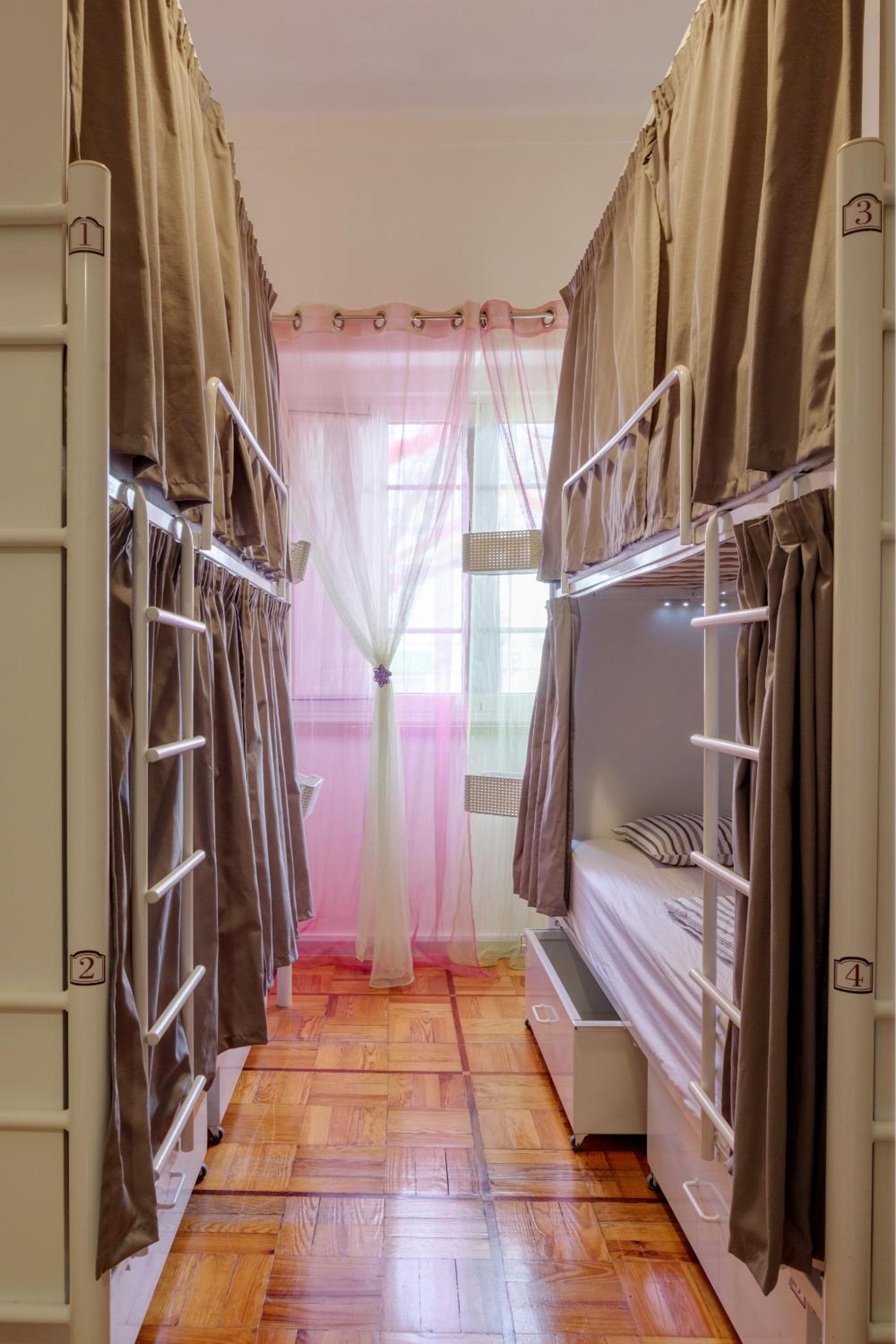 Bed In 4-Bed Female Dormitory Room photo 1