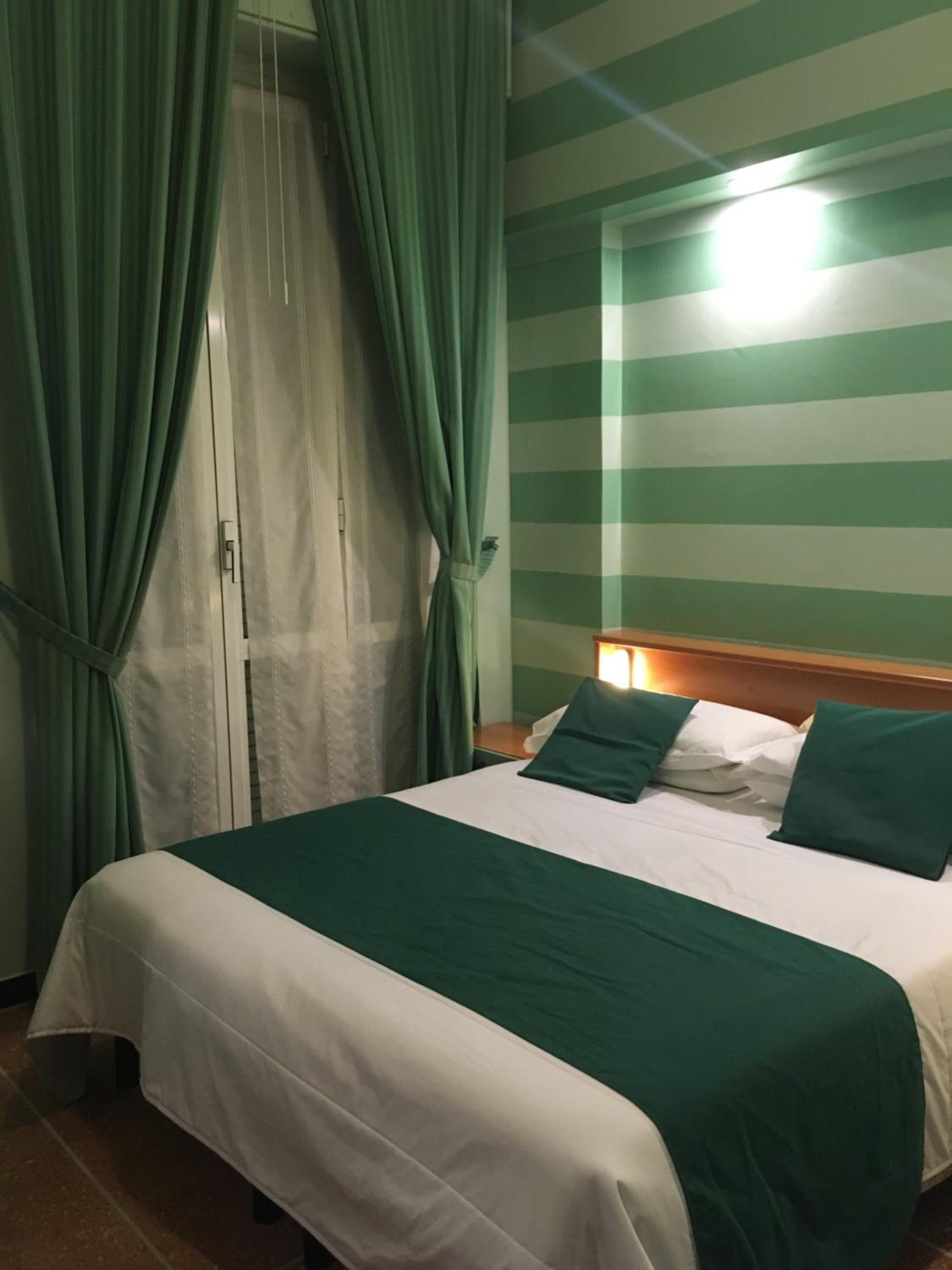 Double Room with Balcony photo 3