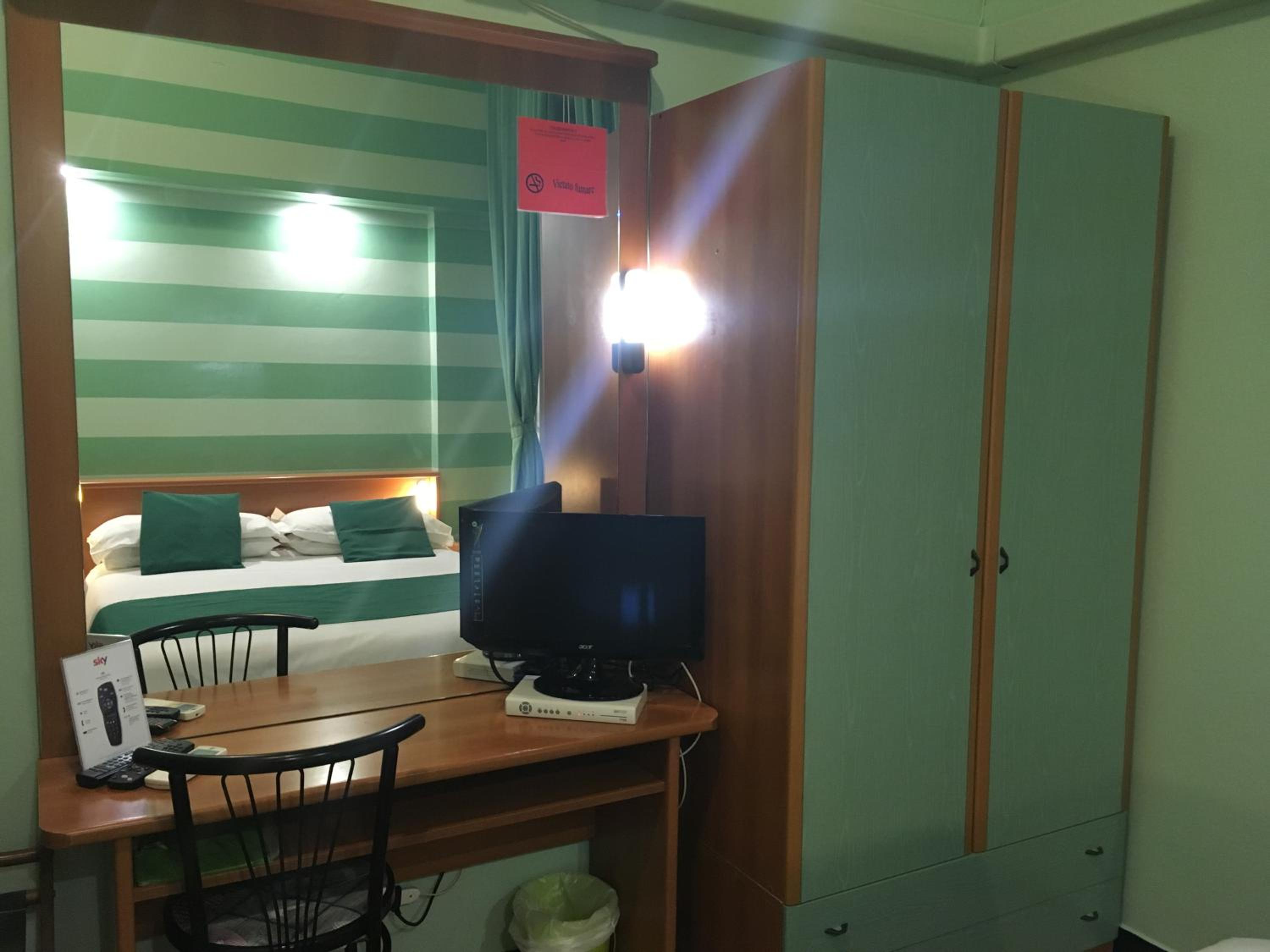 Economy Double Room photo 1