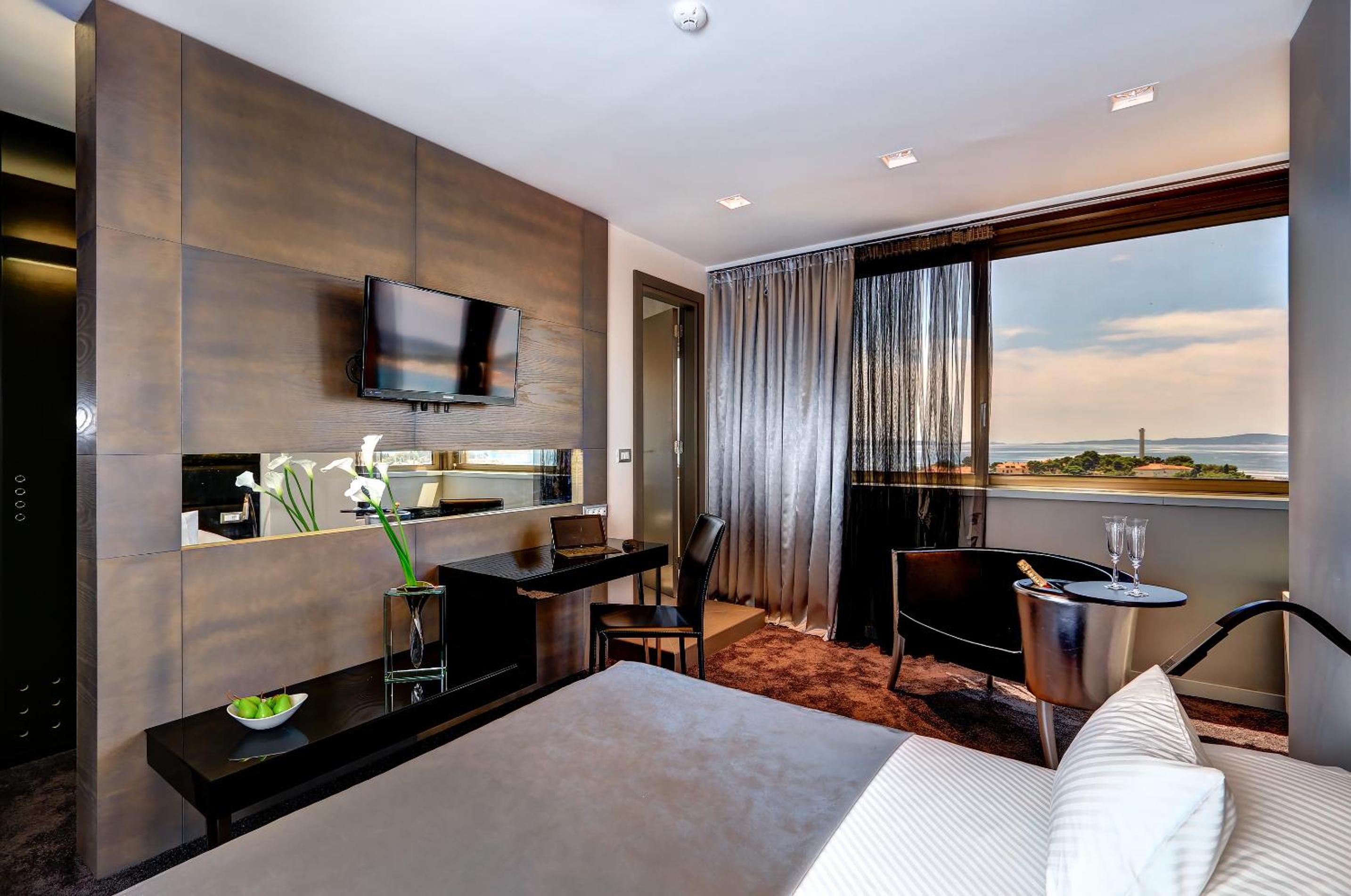 Deluxe Double Room with Sea View photo 1
