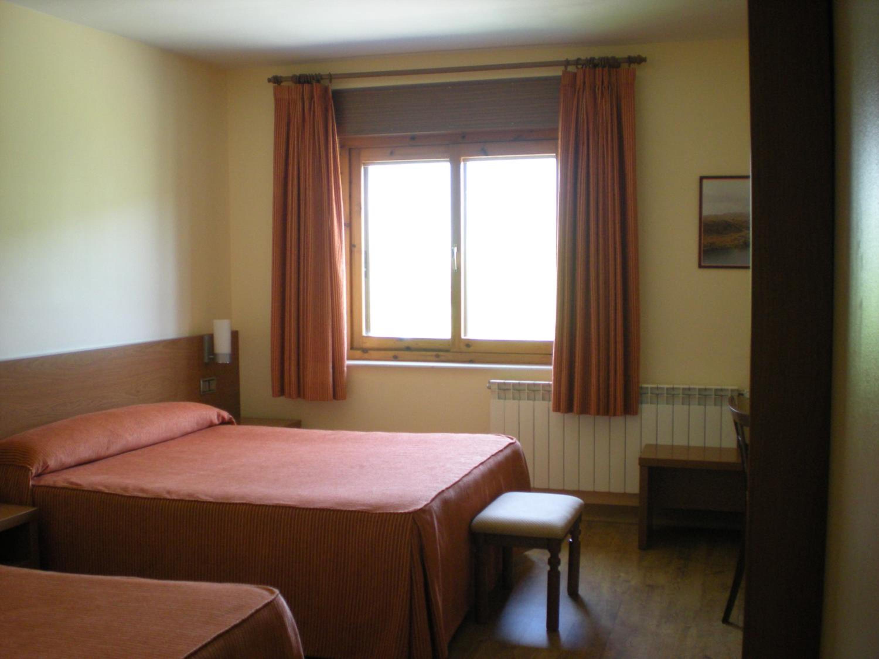 Budget Triple Room - Photo 4