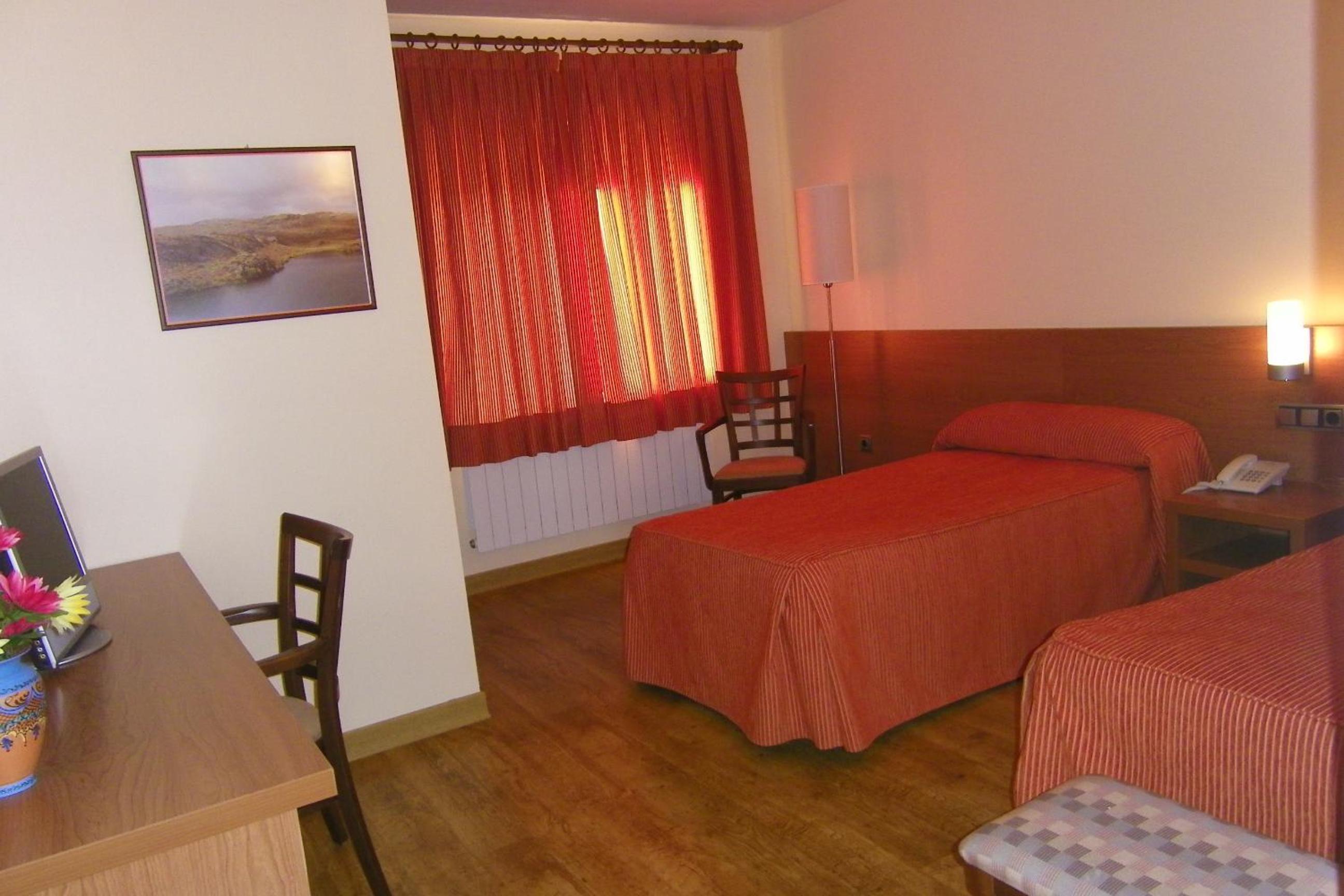 Budget Triple Room - Photo 5