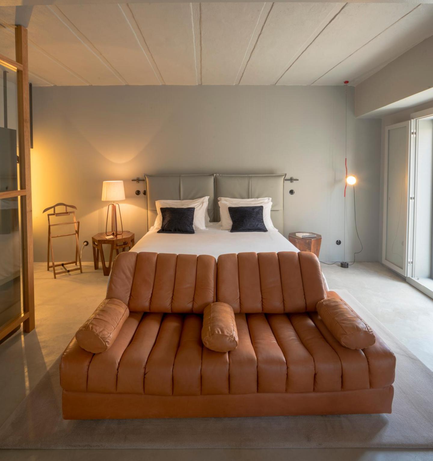 Premium Loft with Balcony thumbnail 6