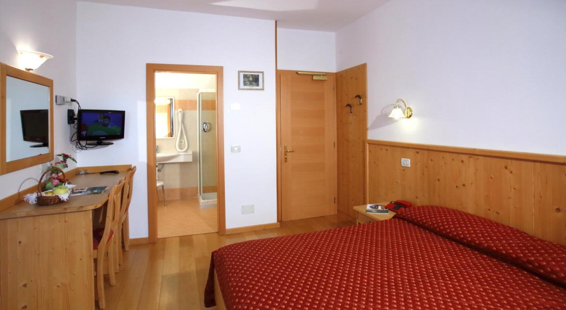 Double or Twin Room photo 1