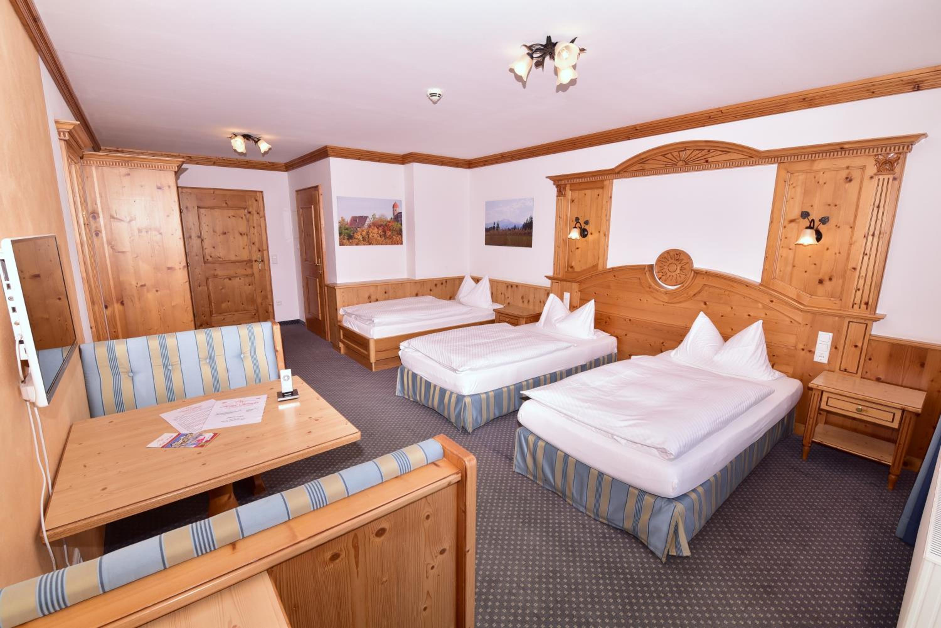 Triple Room - Photo 2