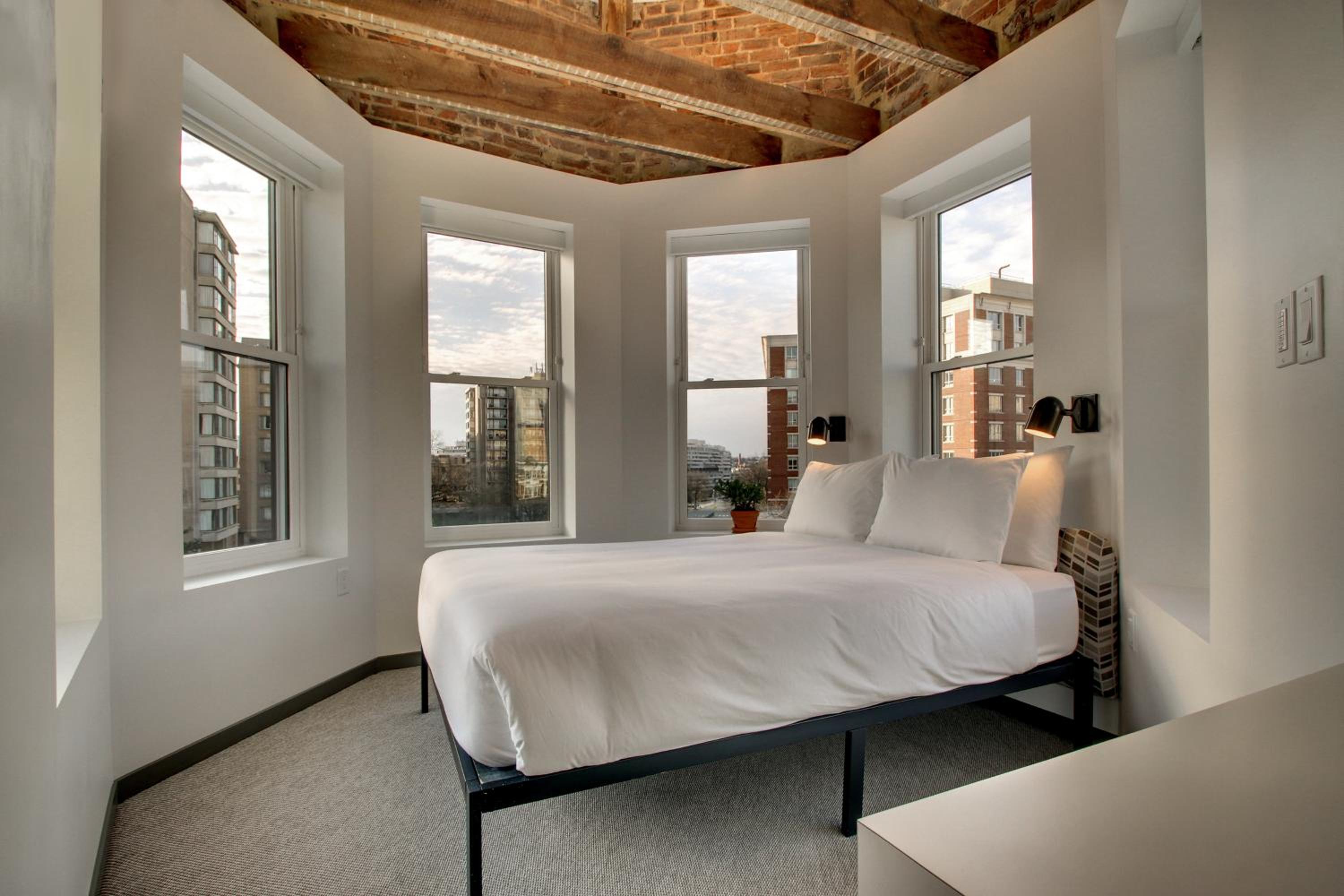 Loft Queen