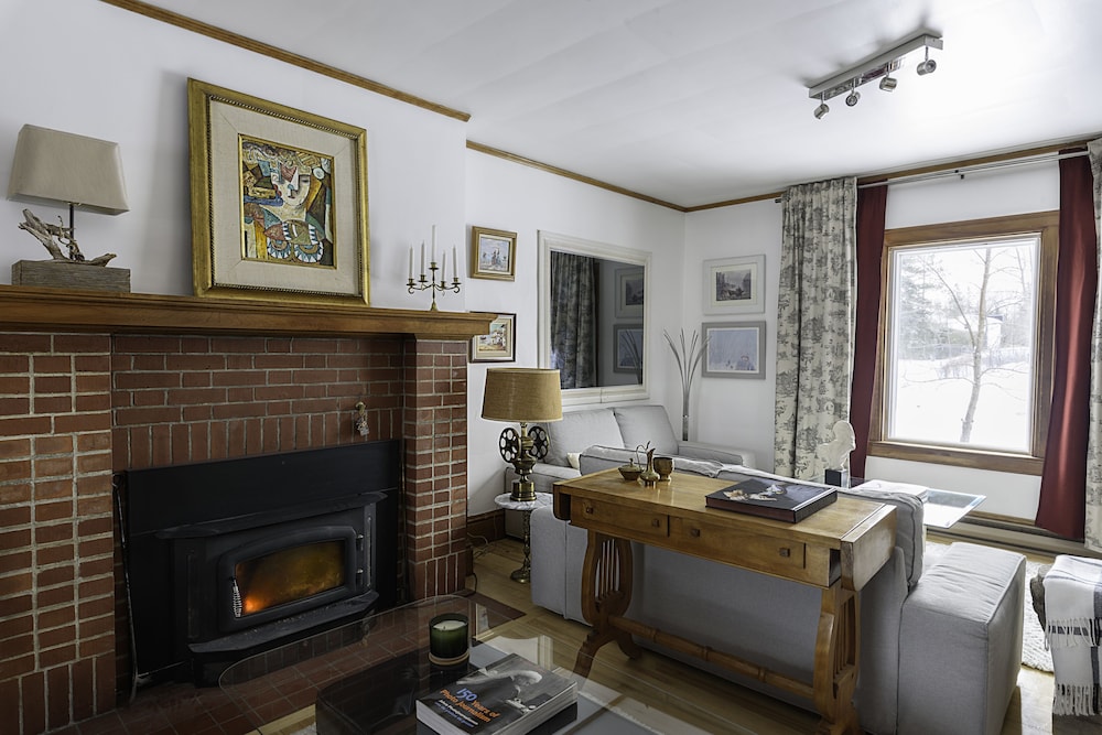 Basic Double Room, 1 Double Bed photo 2