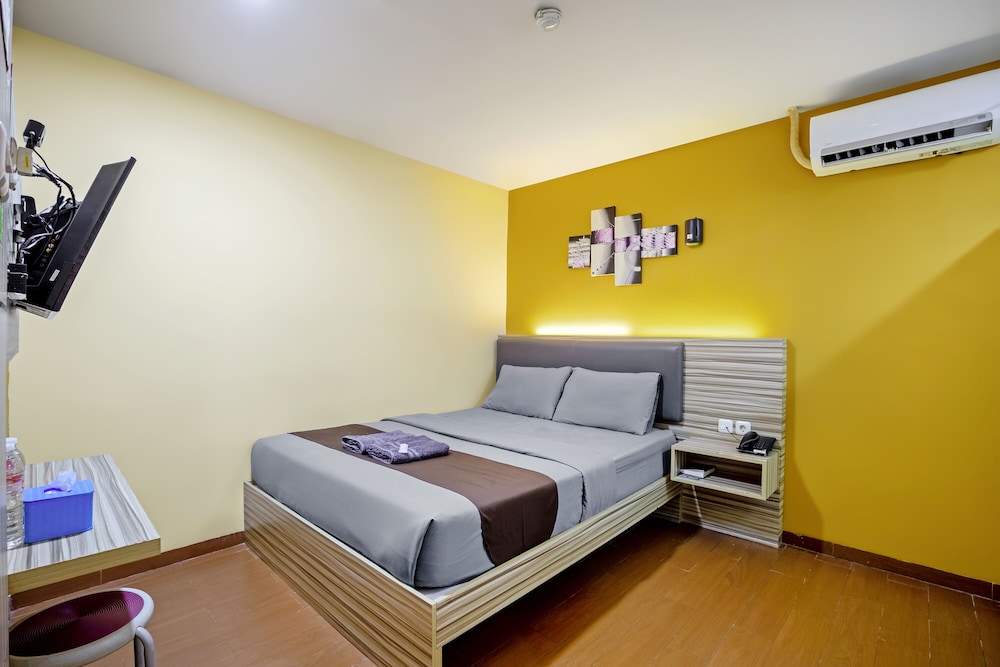 Deluxe Room - Photo 1