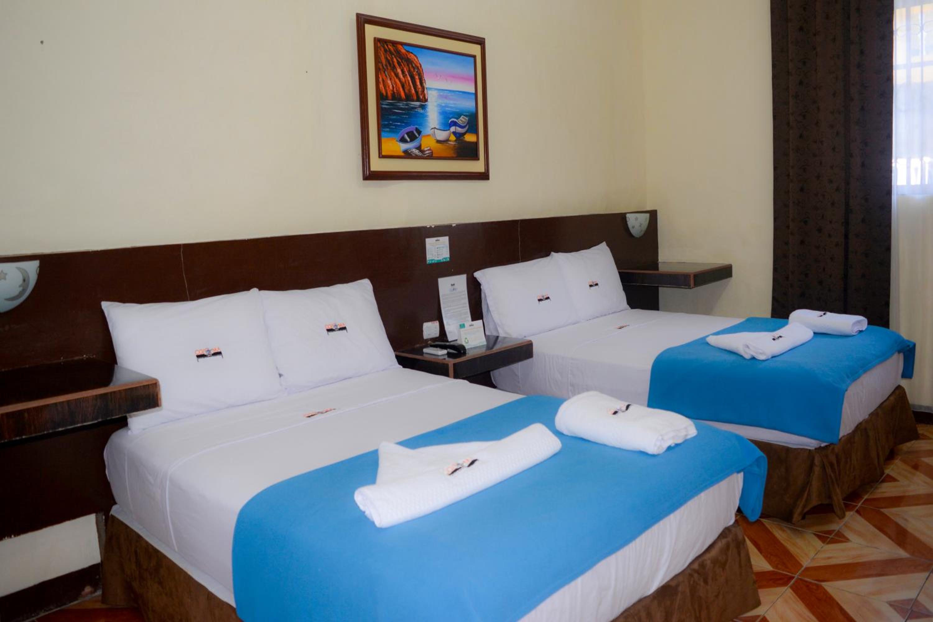 Double Room with Two Double Beds photo 3