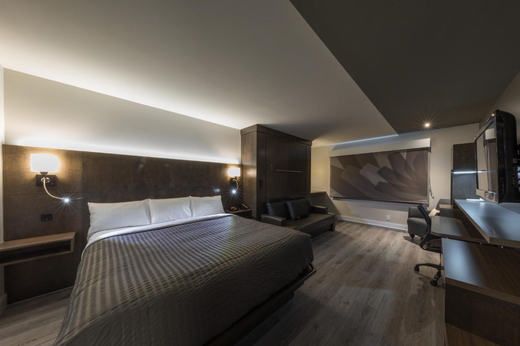 Superior King Room photo 2